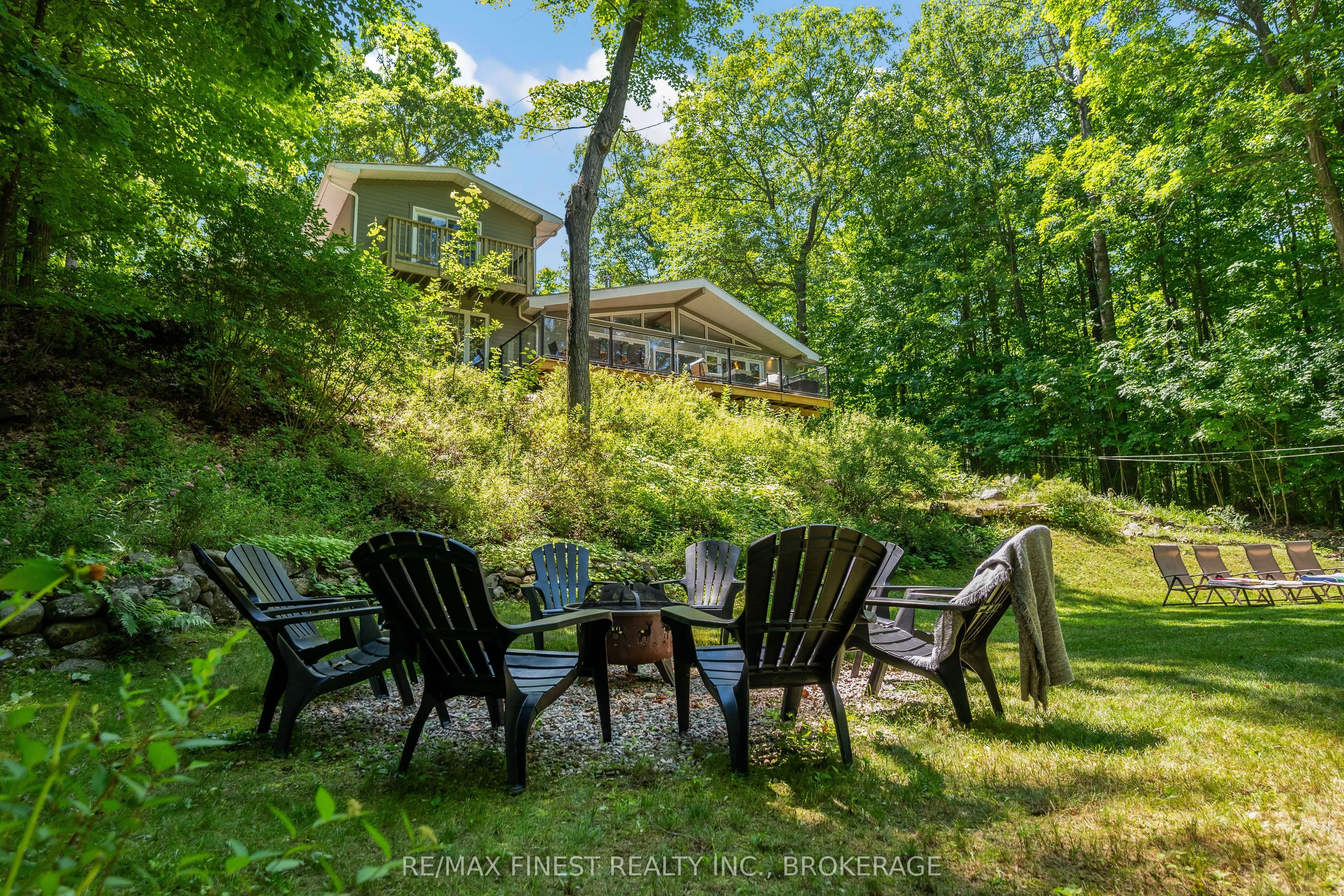 32 Oakwood Lane