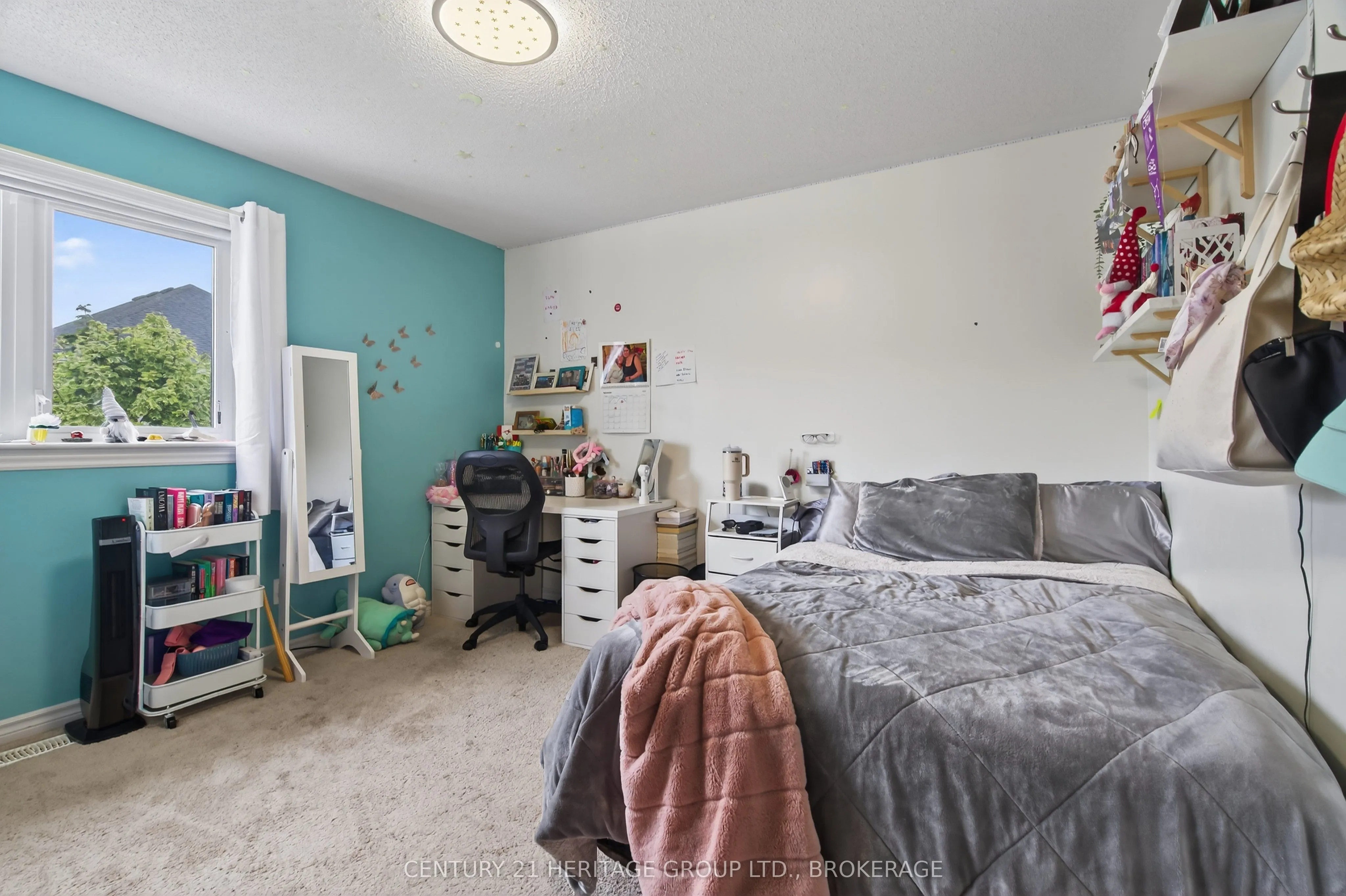 1208 Iris Drive
