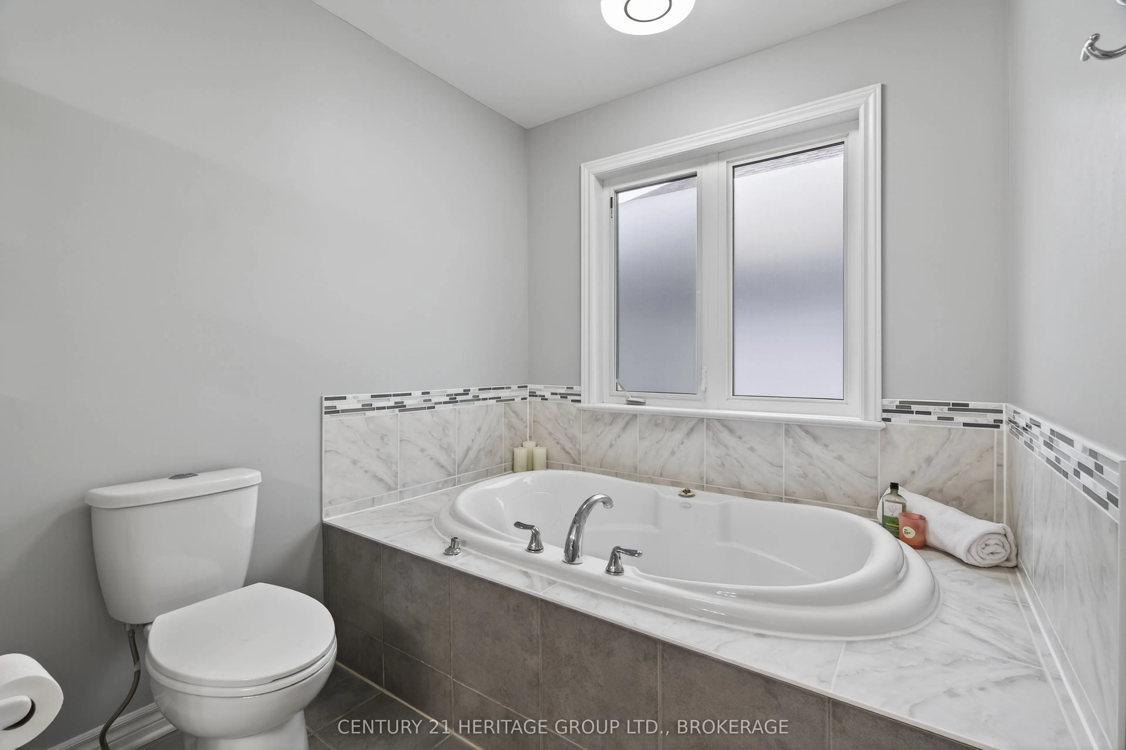 1208 Iris Drive