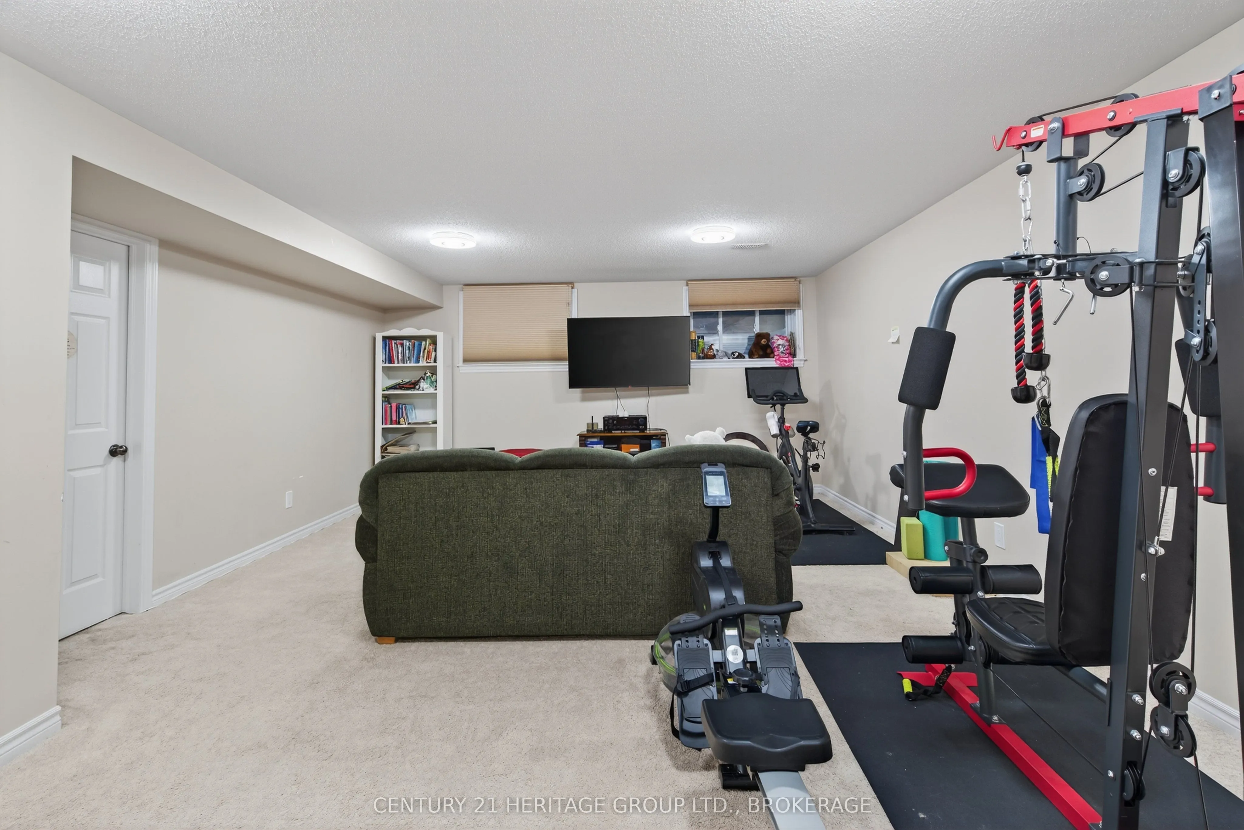1208 Iris Drive