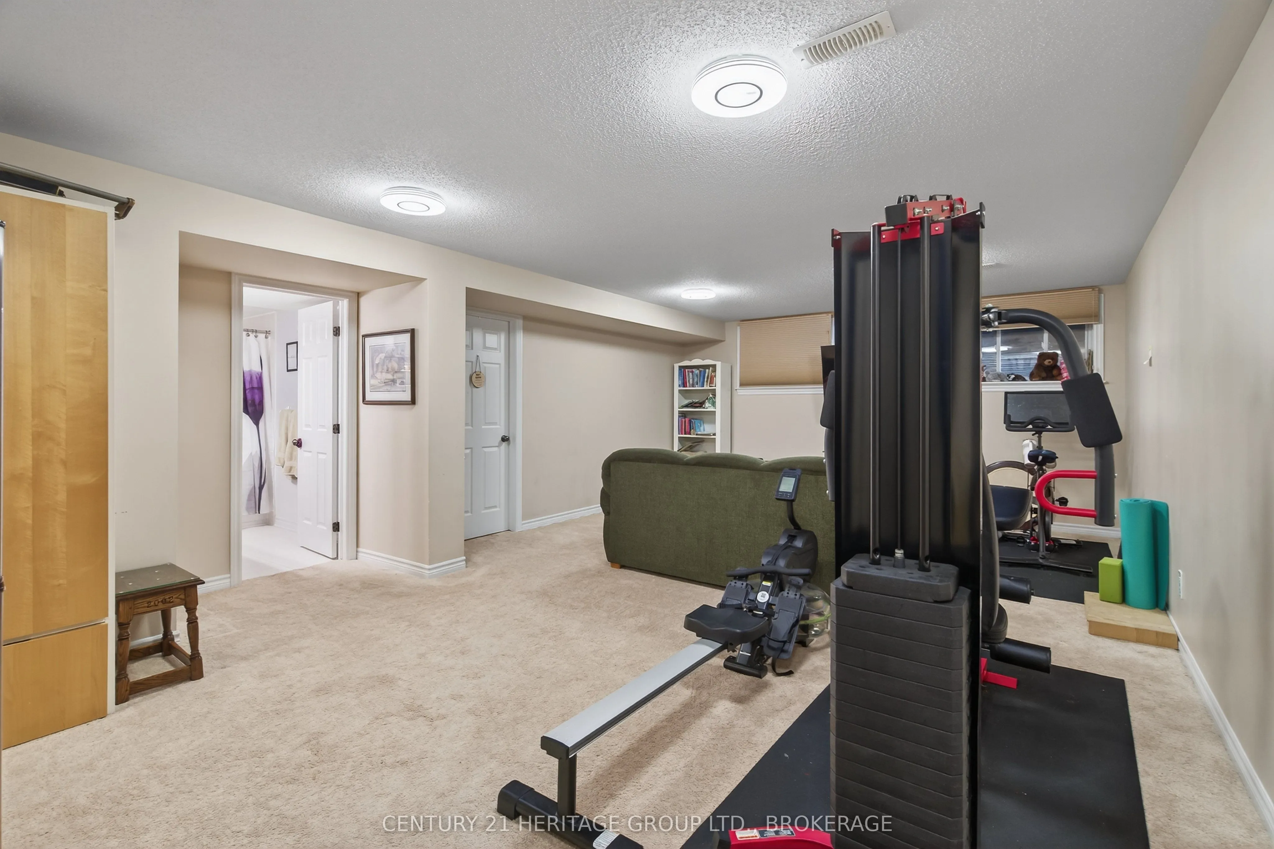 1208 Iris Drive