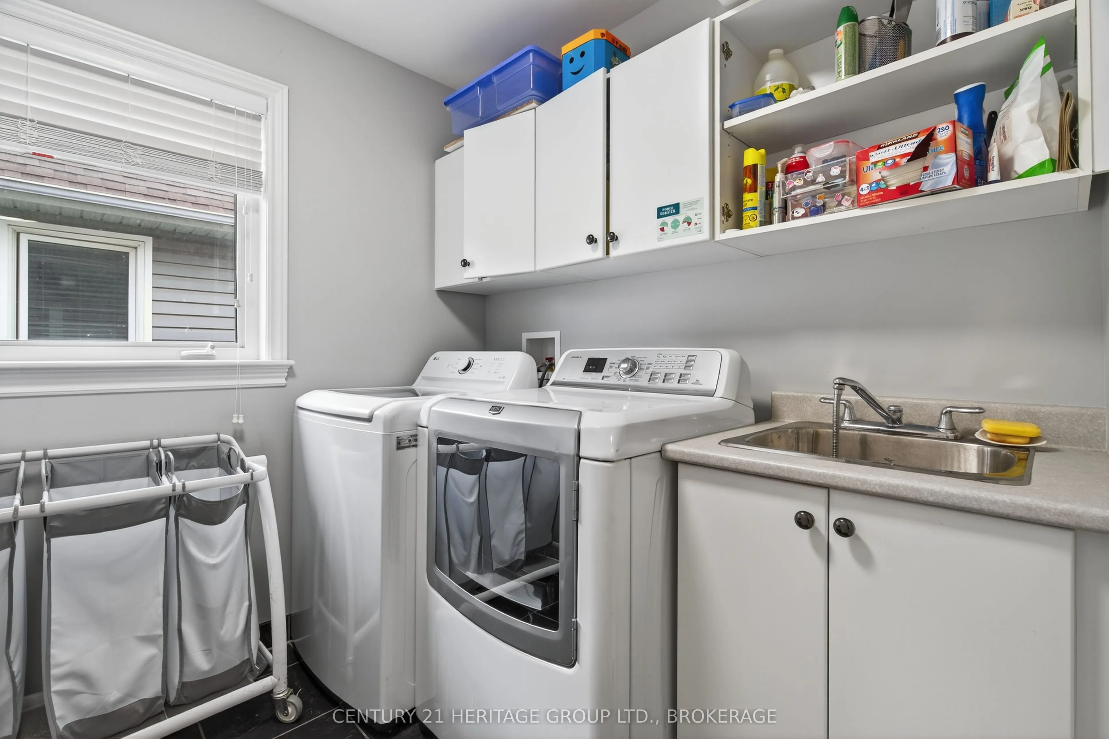 1208 Iris Drive