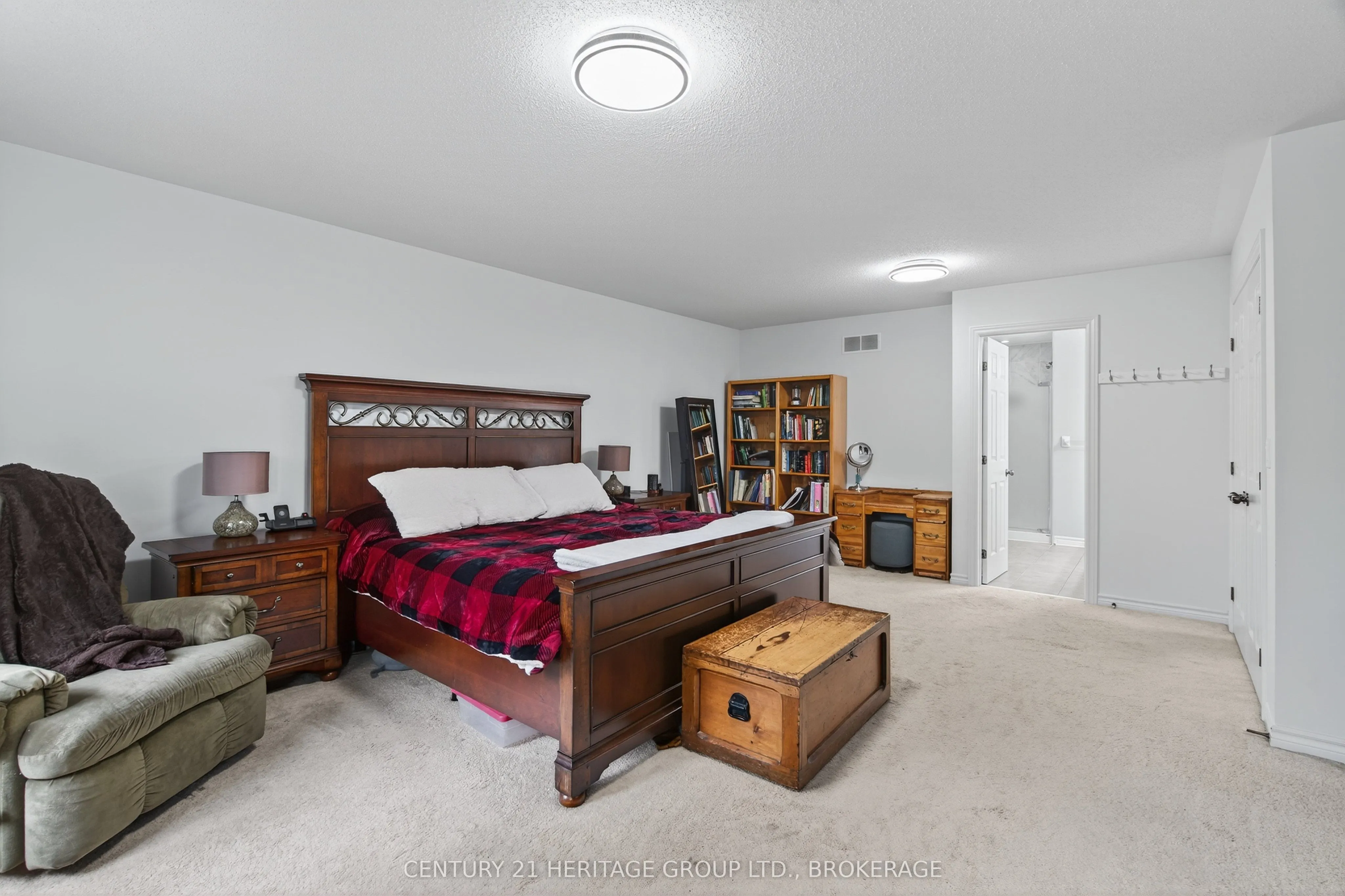 1208 Iris Drive