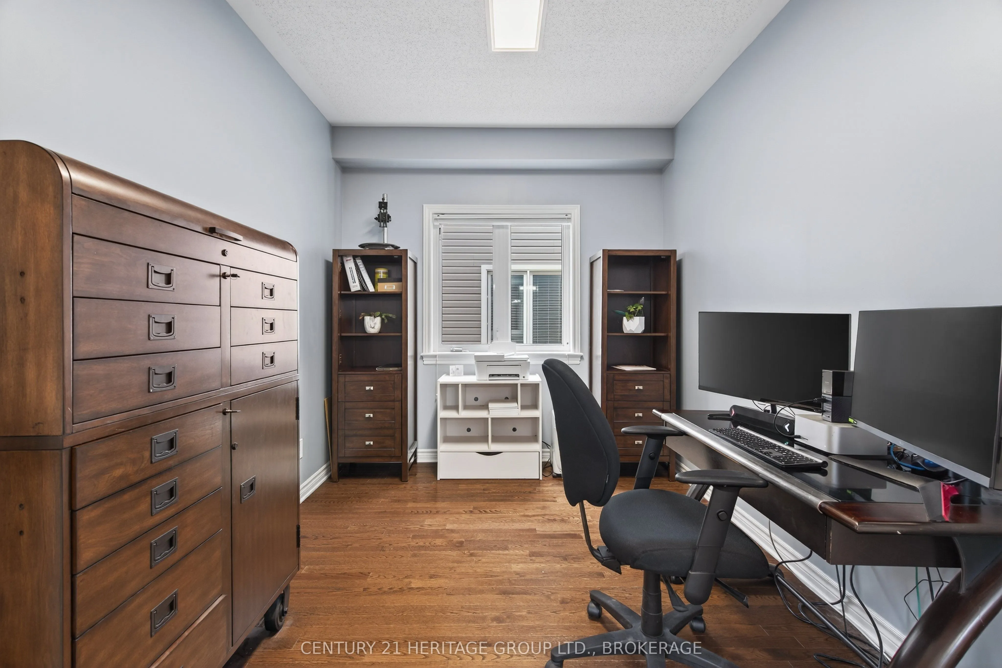 1208 Iris Drive