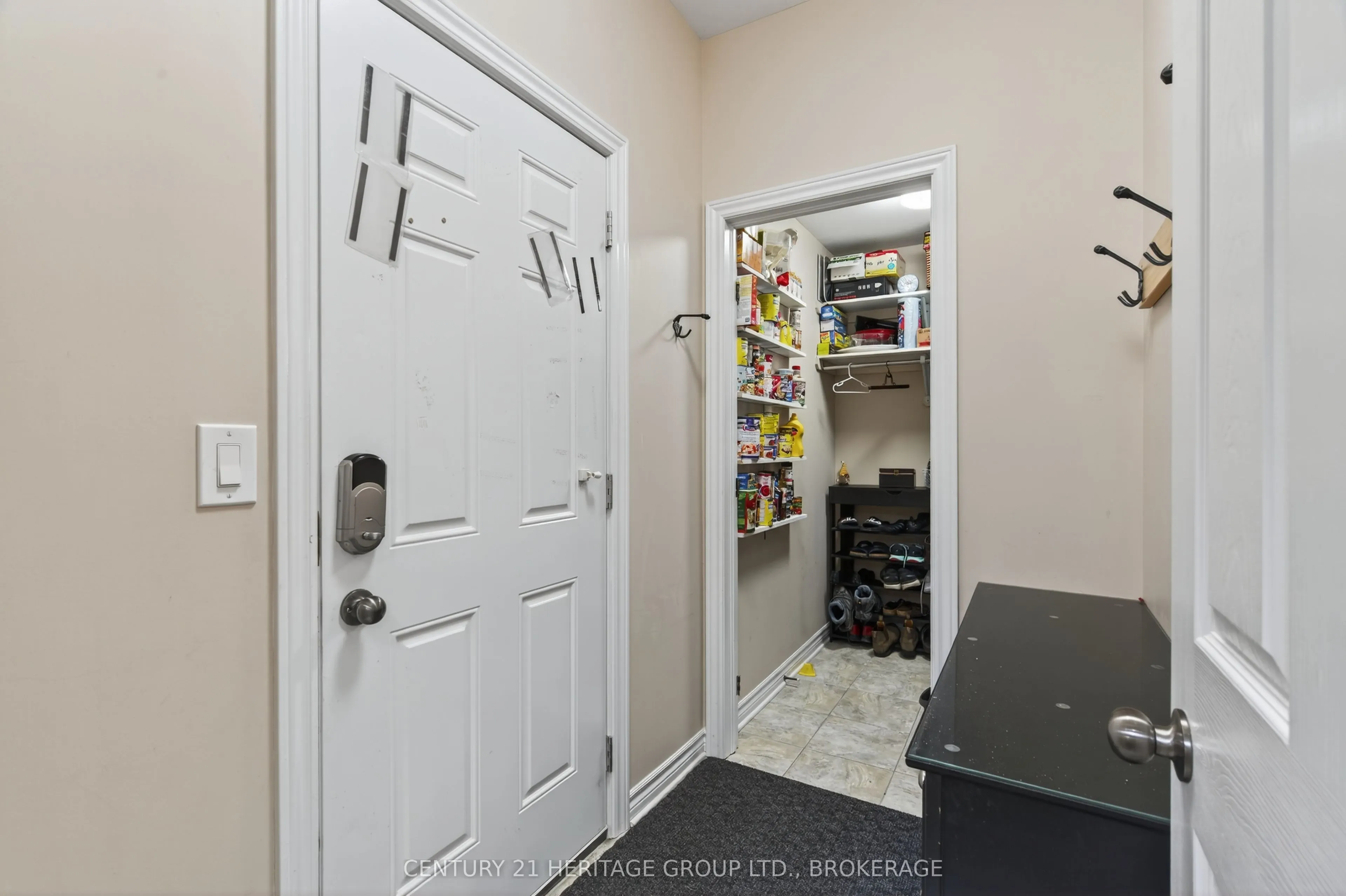 1208 Iris Drive