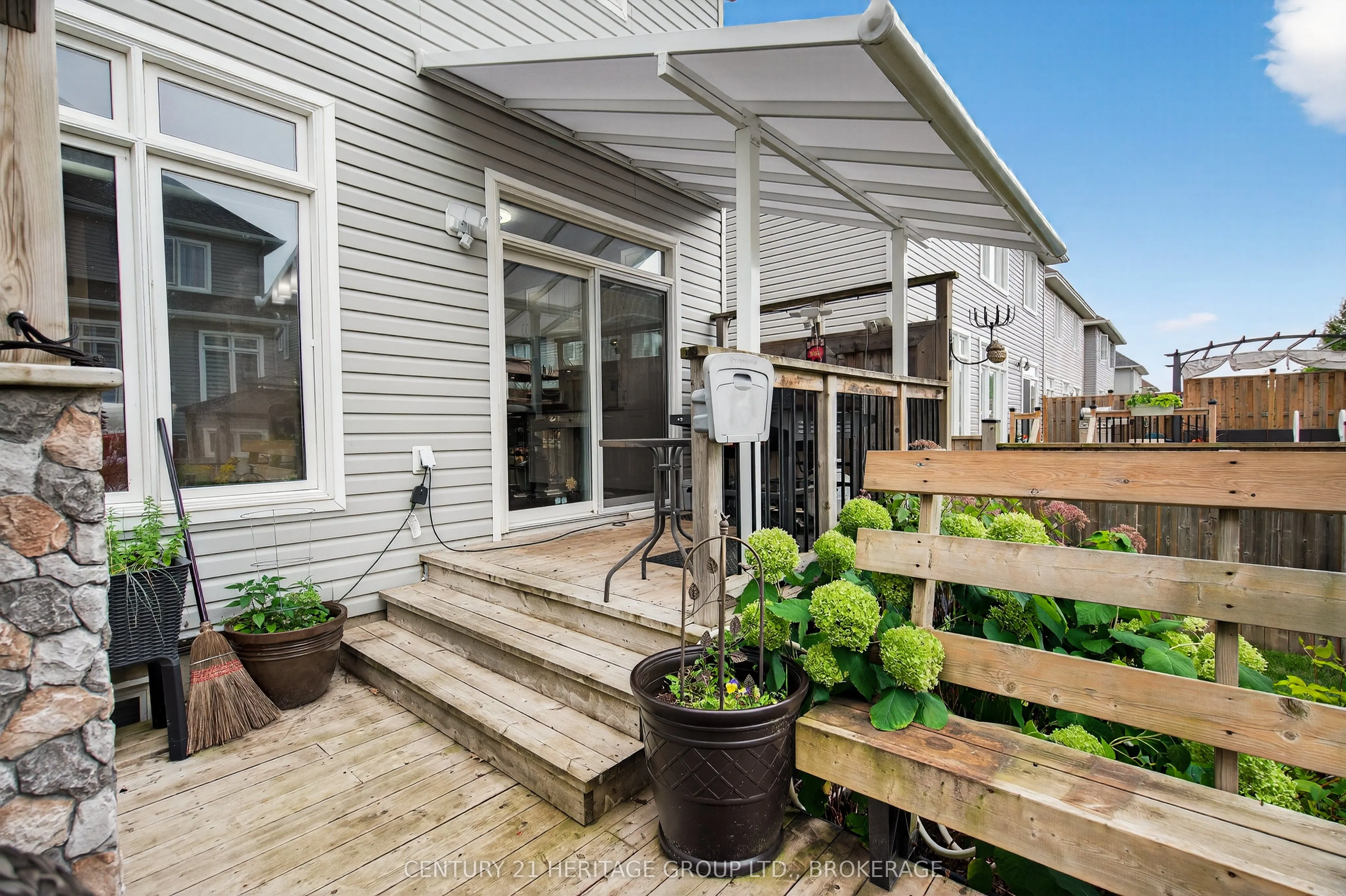 1208 Iris Drive