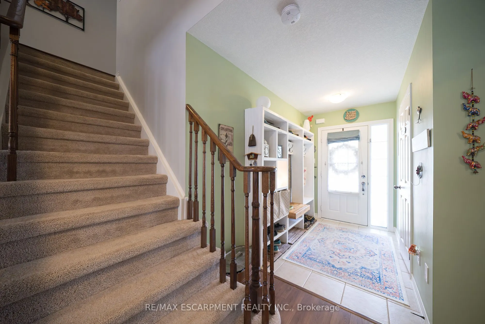 100 Bisset Avenue