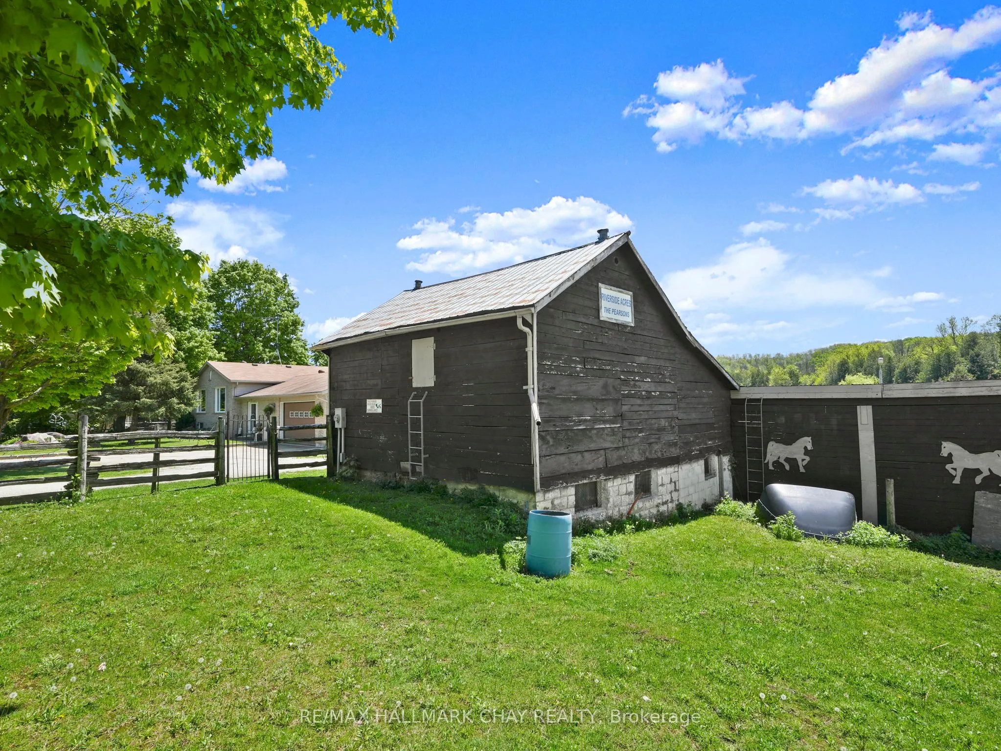 667280 20th Side Road