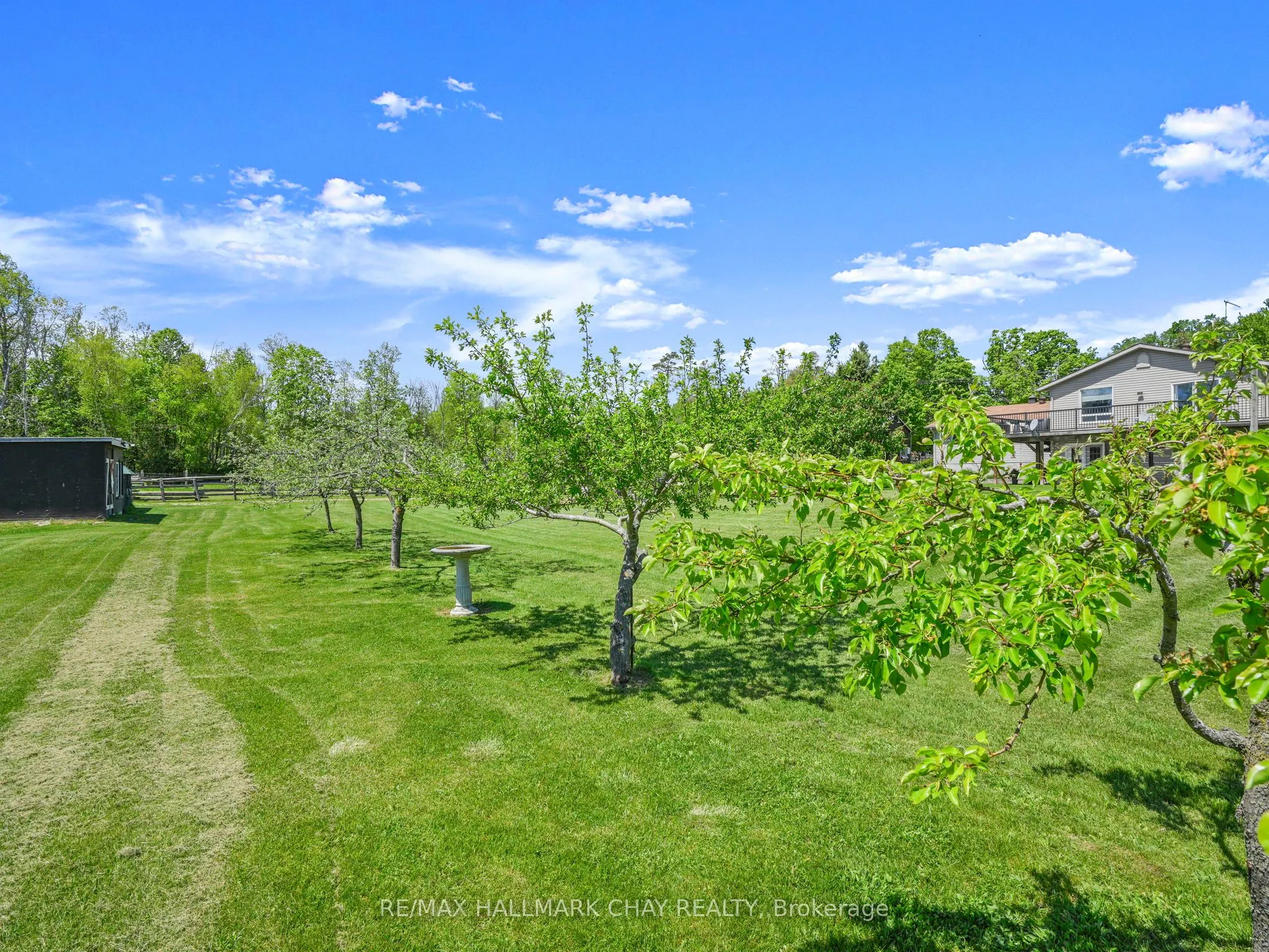 667280 20th Side Road