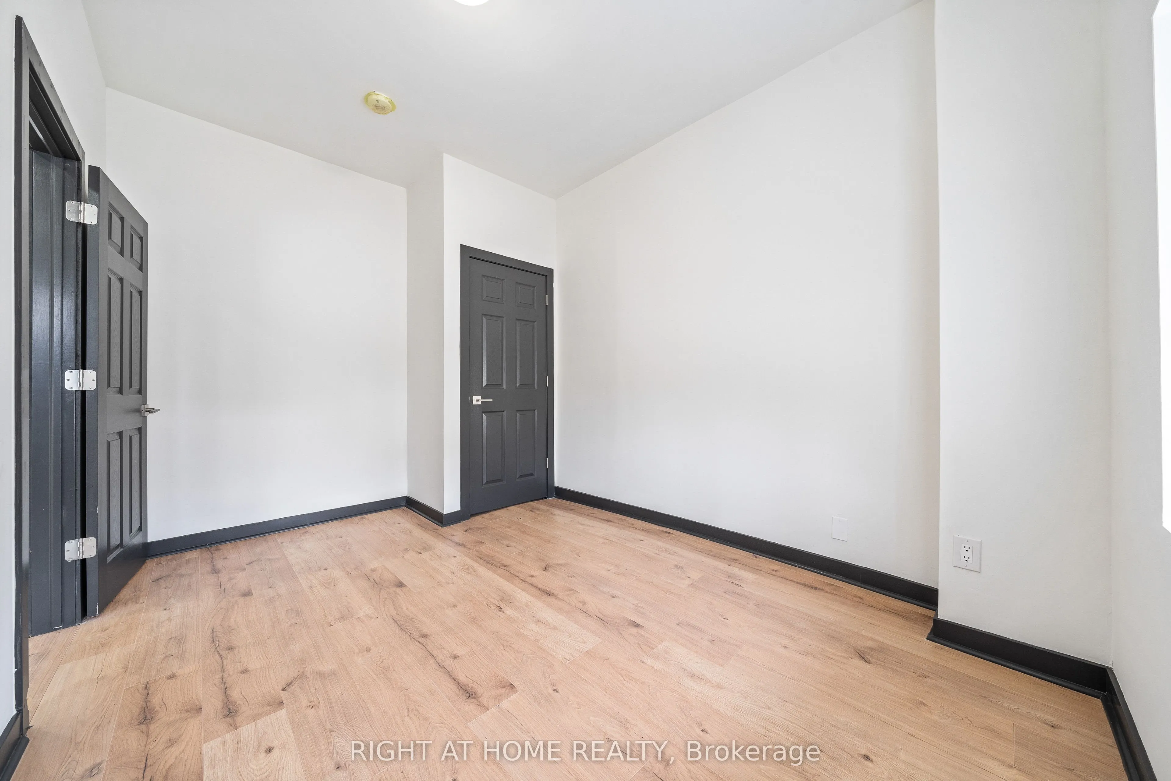 32 Britannia Avenue