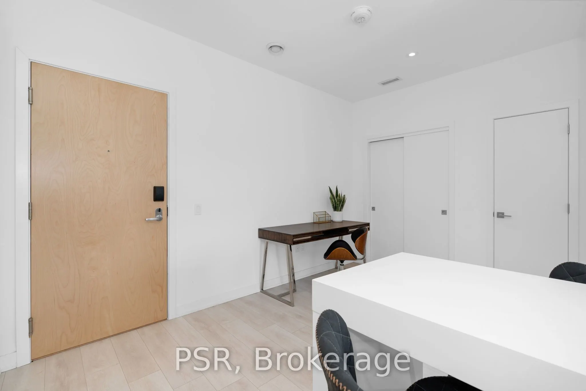 120 Carrick Trail, #405