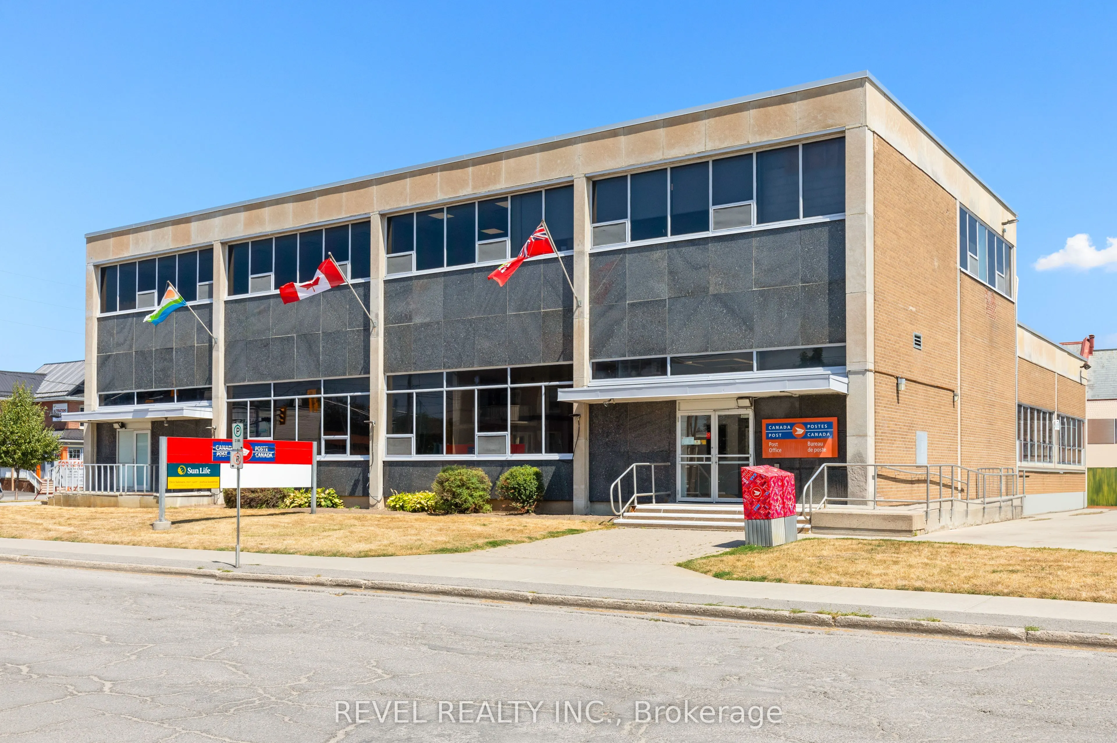 34 Cambridge Street S, #Upper 2