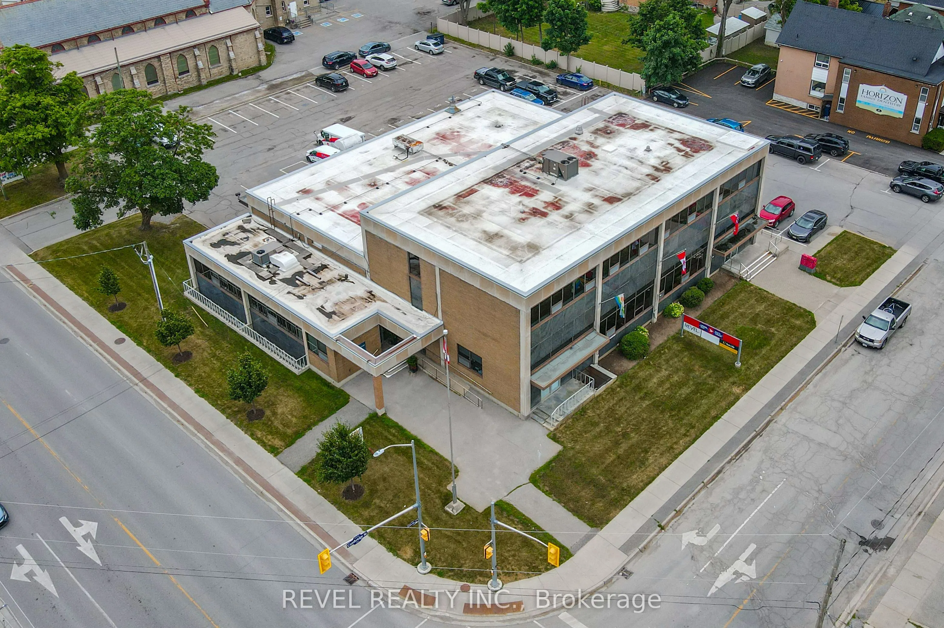 34 Cambridge Street S, #Upper 2