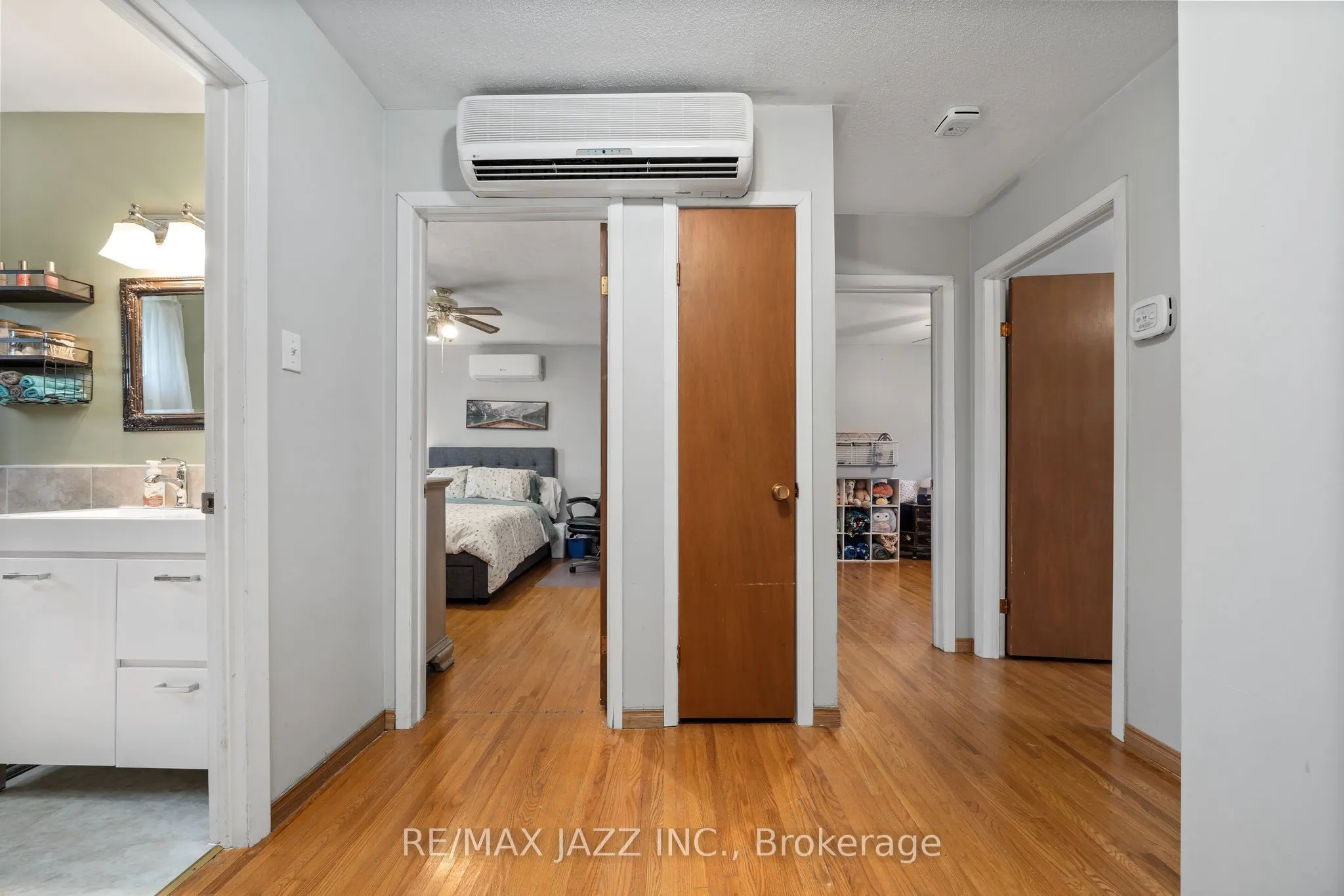 31 Edgeview Drive