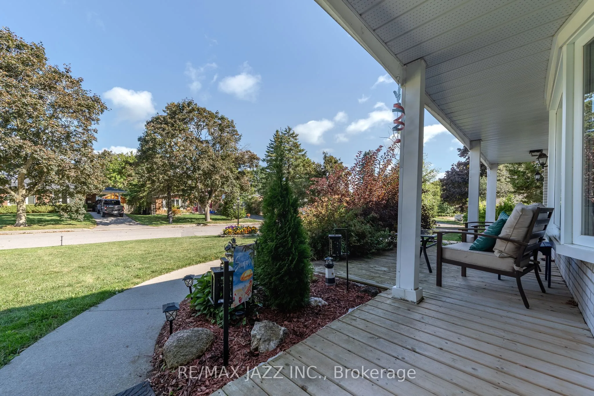 31 Edgeview Drive