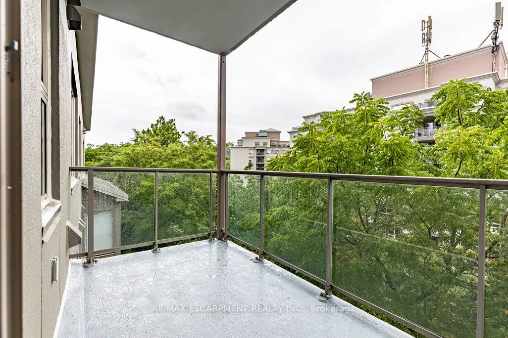 77 Governors Road, #604