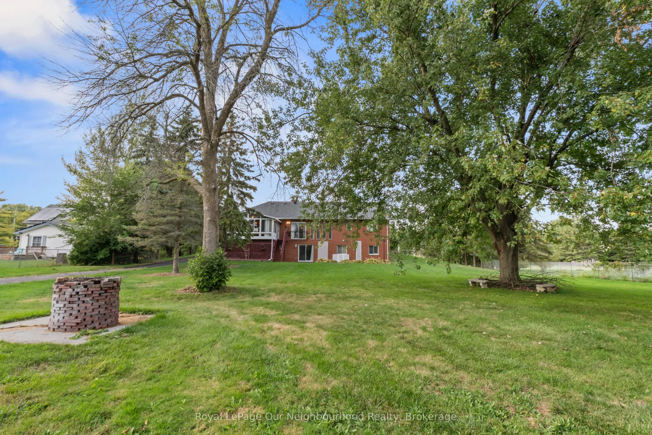 794 Old Highway 2