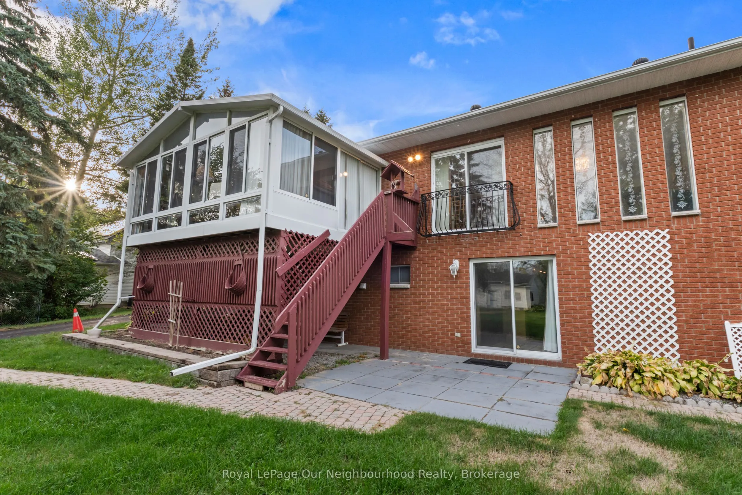 794 Old Highway 2