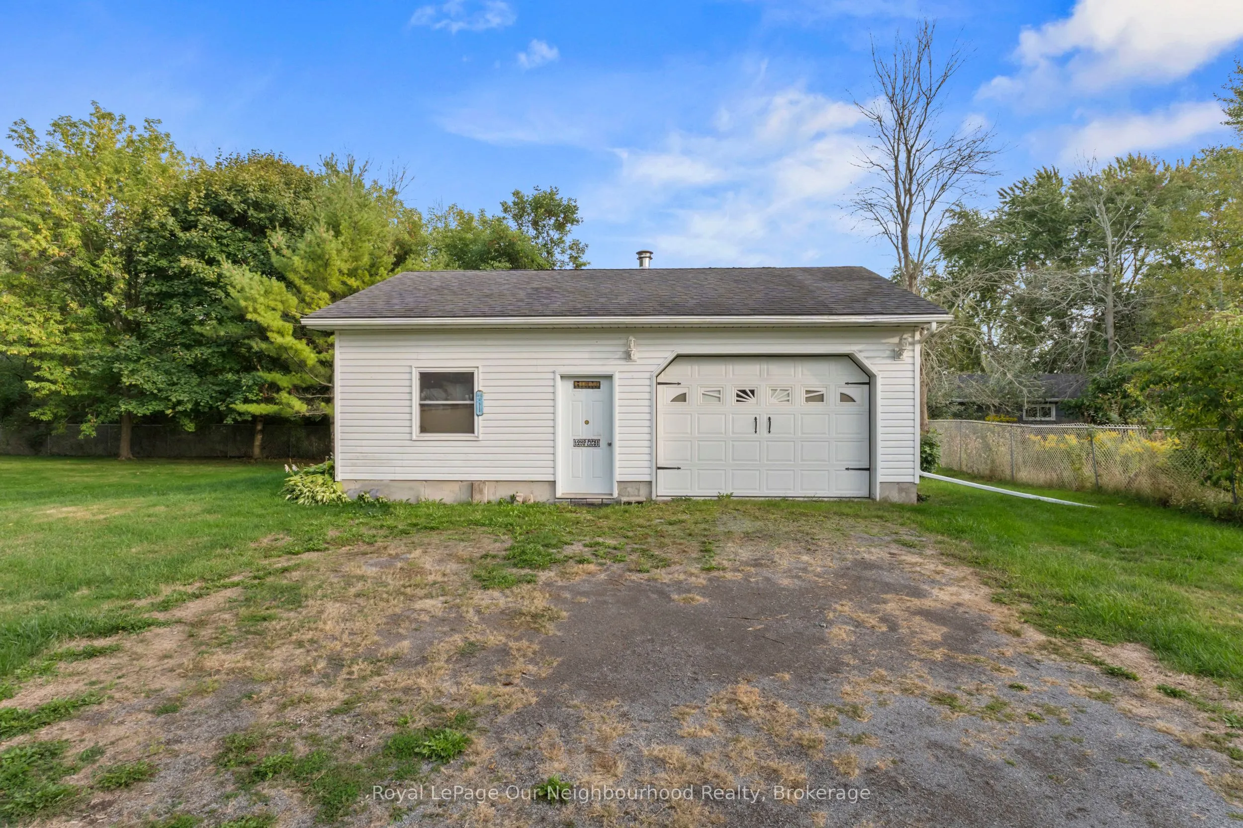 794 Old Highway 2