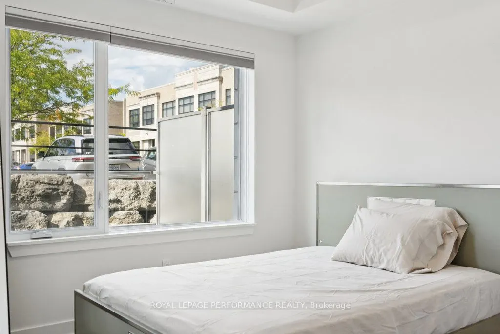 280 Herzberg Road, #4
