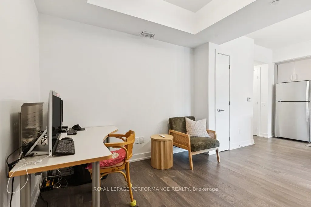 280 Herzberg Road, #4