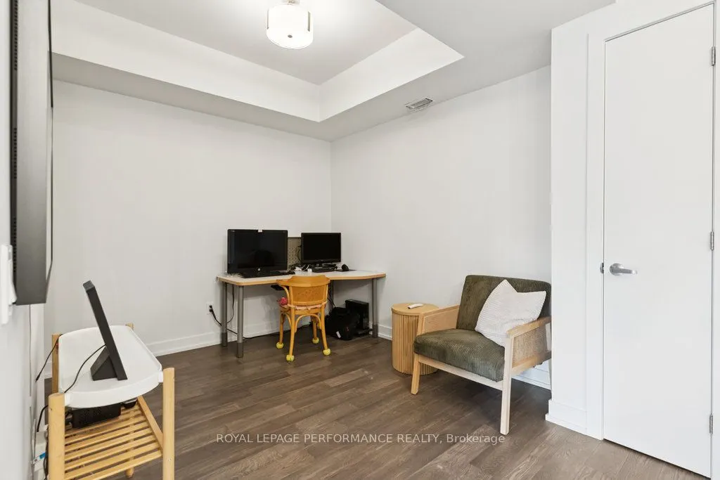 280 Herzberg Road, #4