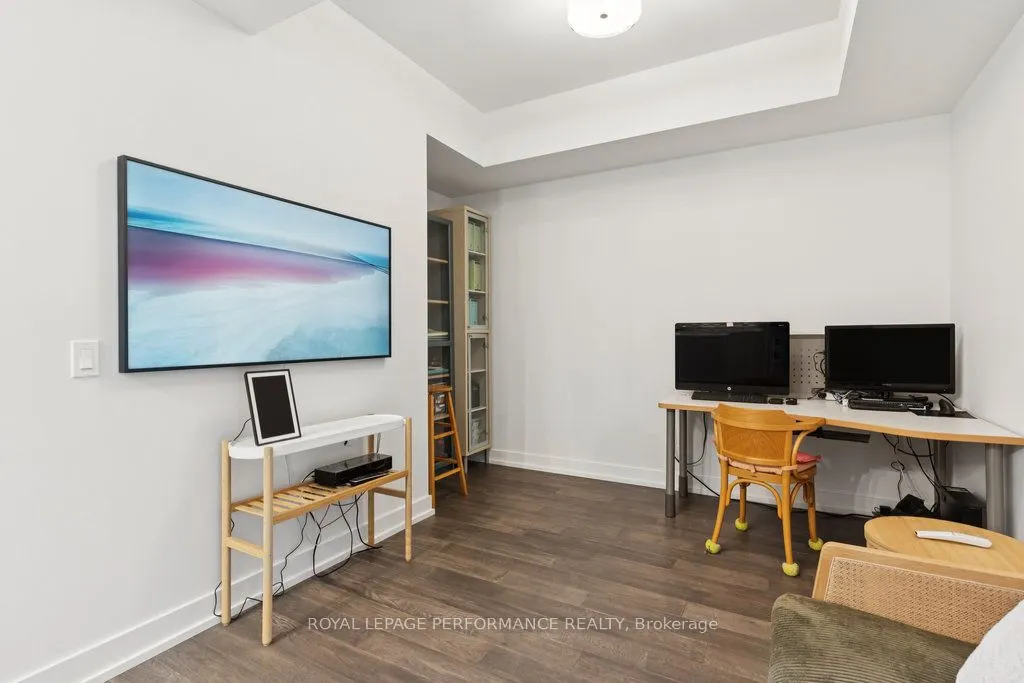280 Herzberg Road, #4