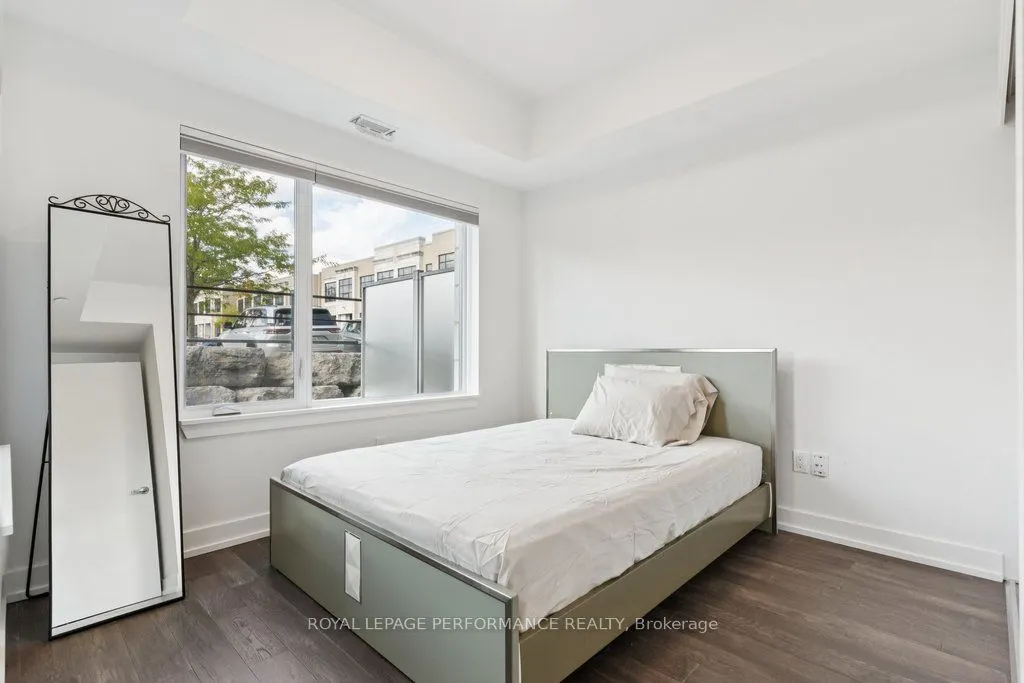 280 Herzberg Road, #4