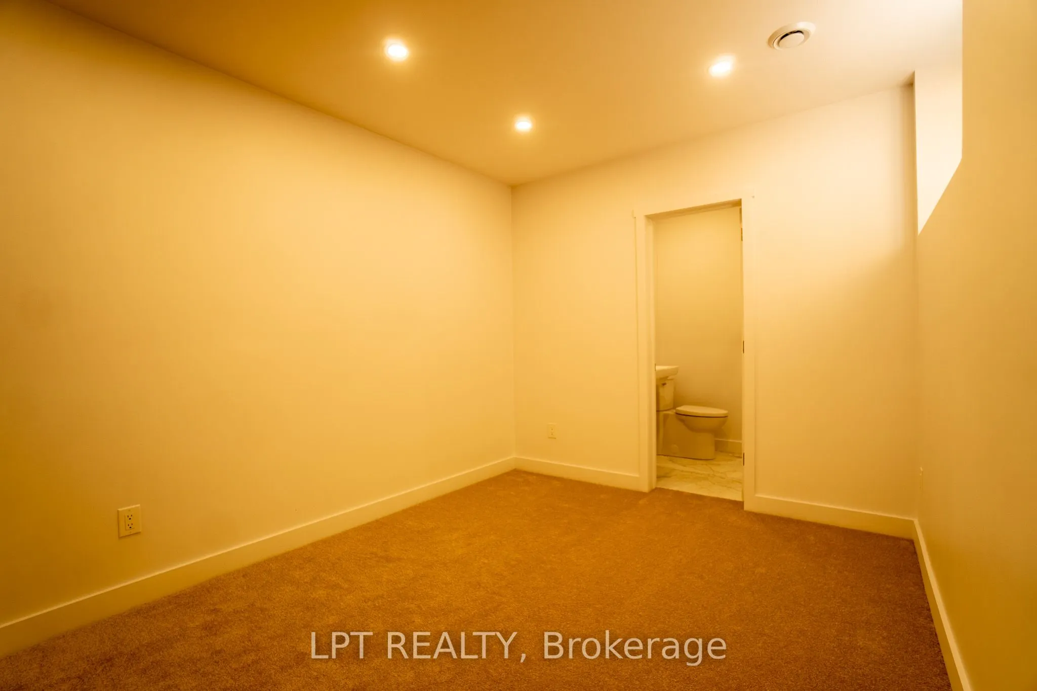 14 Stevens Avenue, #F