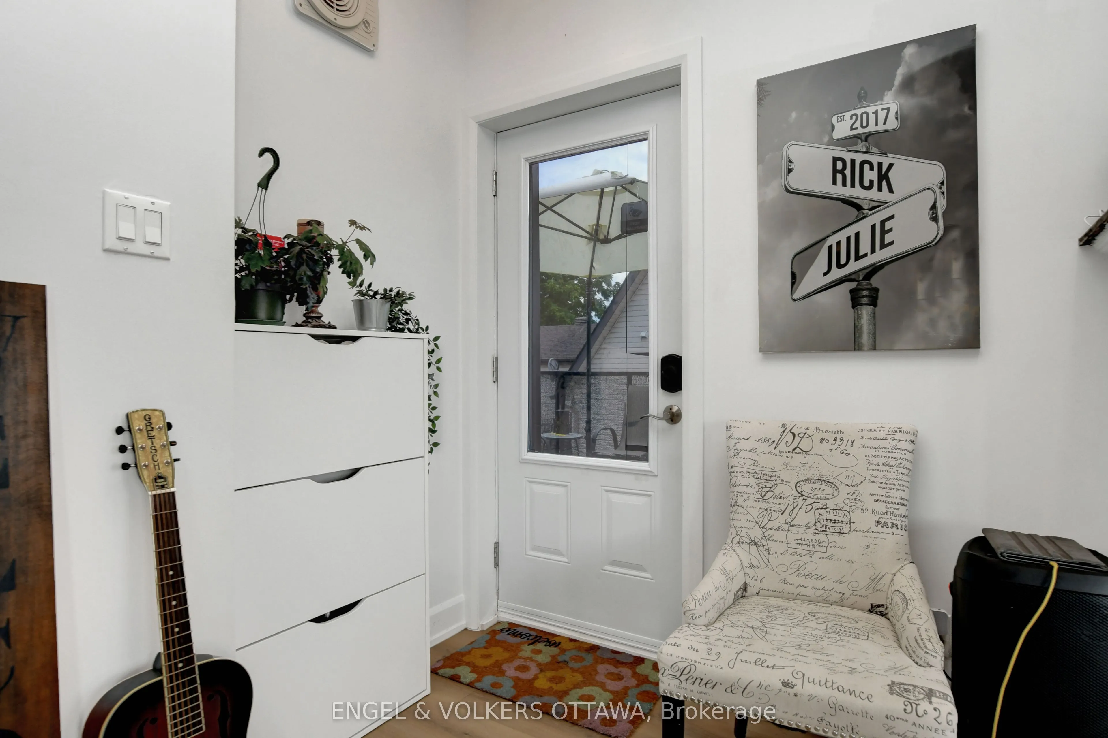 739 Principale Street, #1