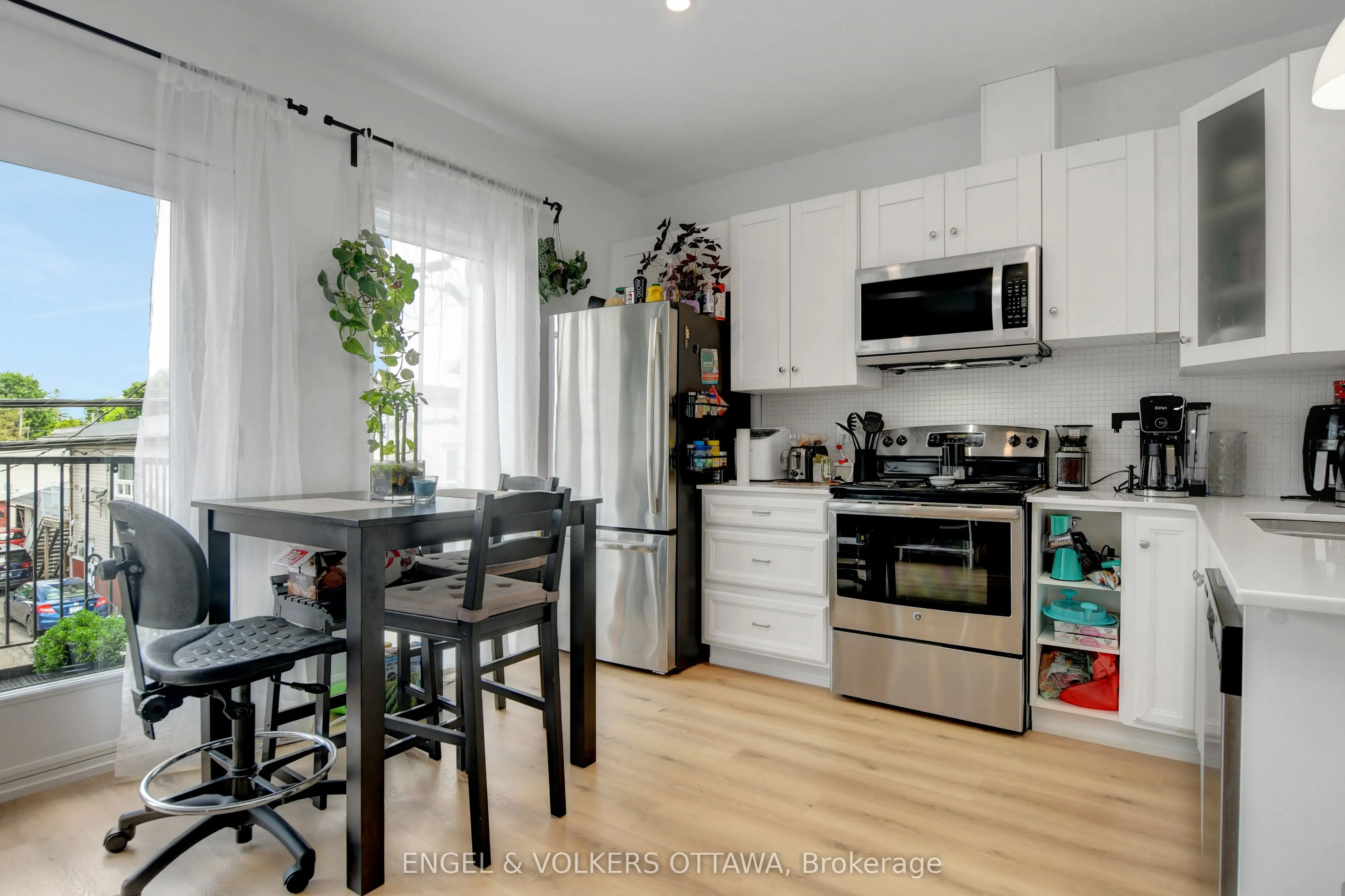 739 Principale Street, #1