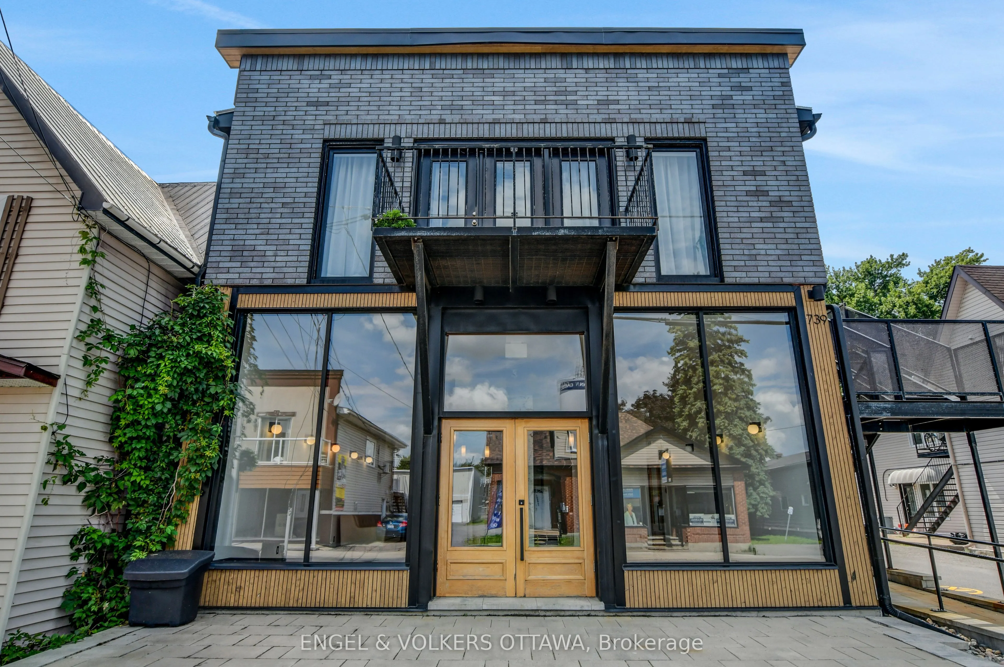 739 Principale Street, #1