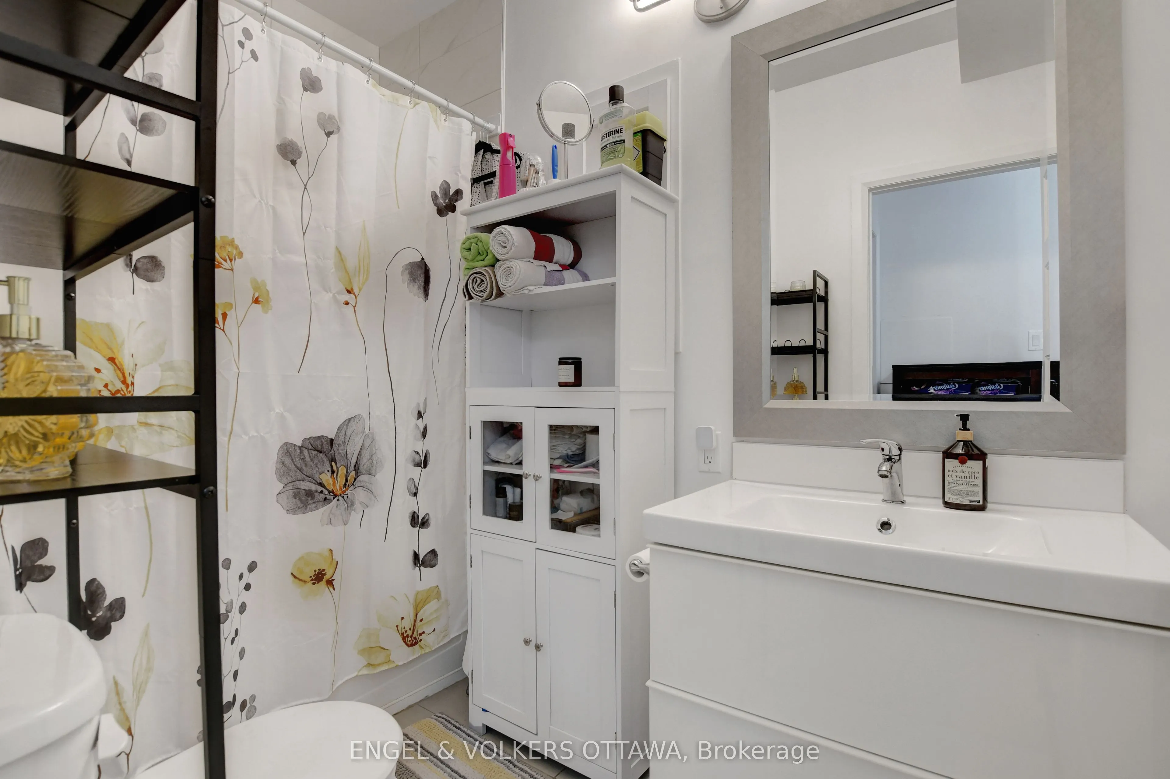 739 Principale Street, #1