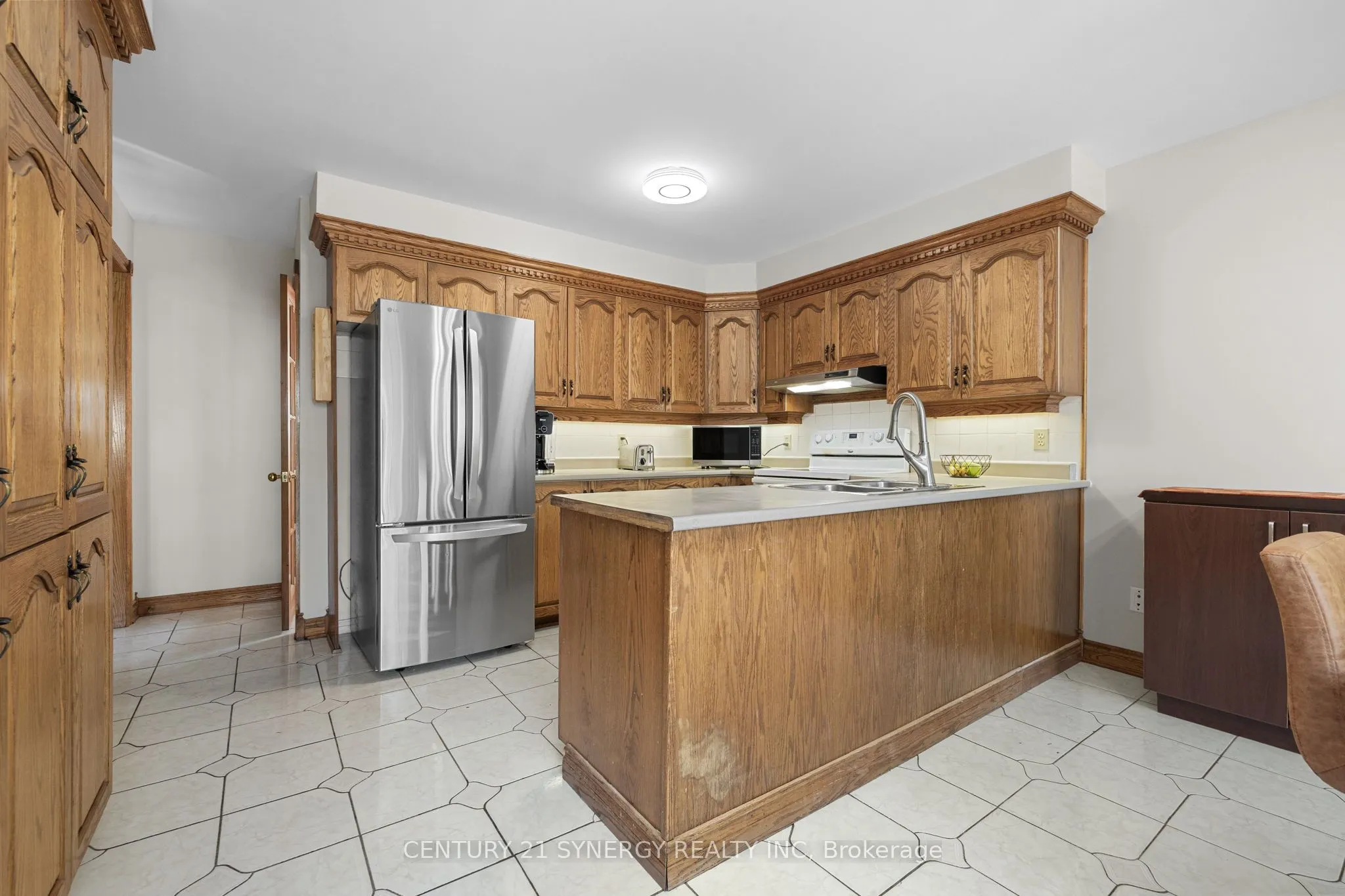 2034 Frank Bender Street