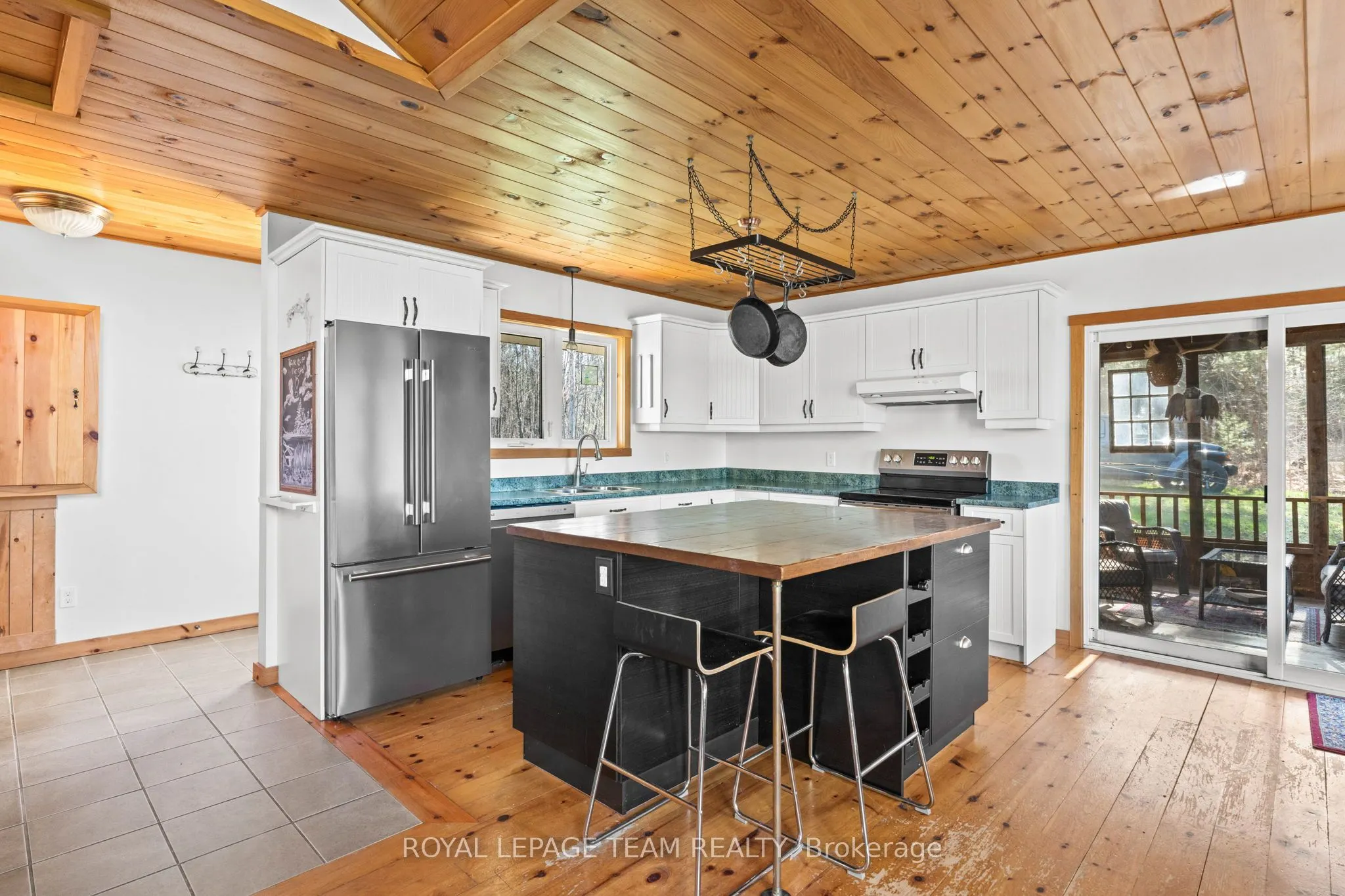 510 31a Clear Lake Lane