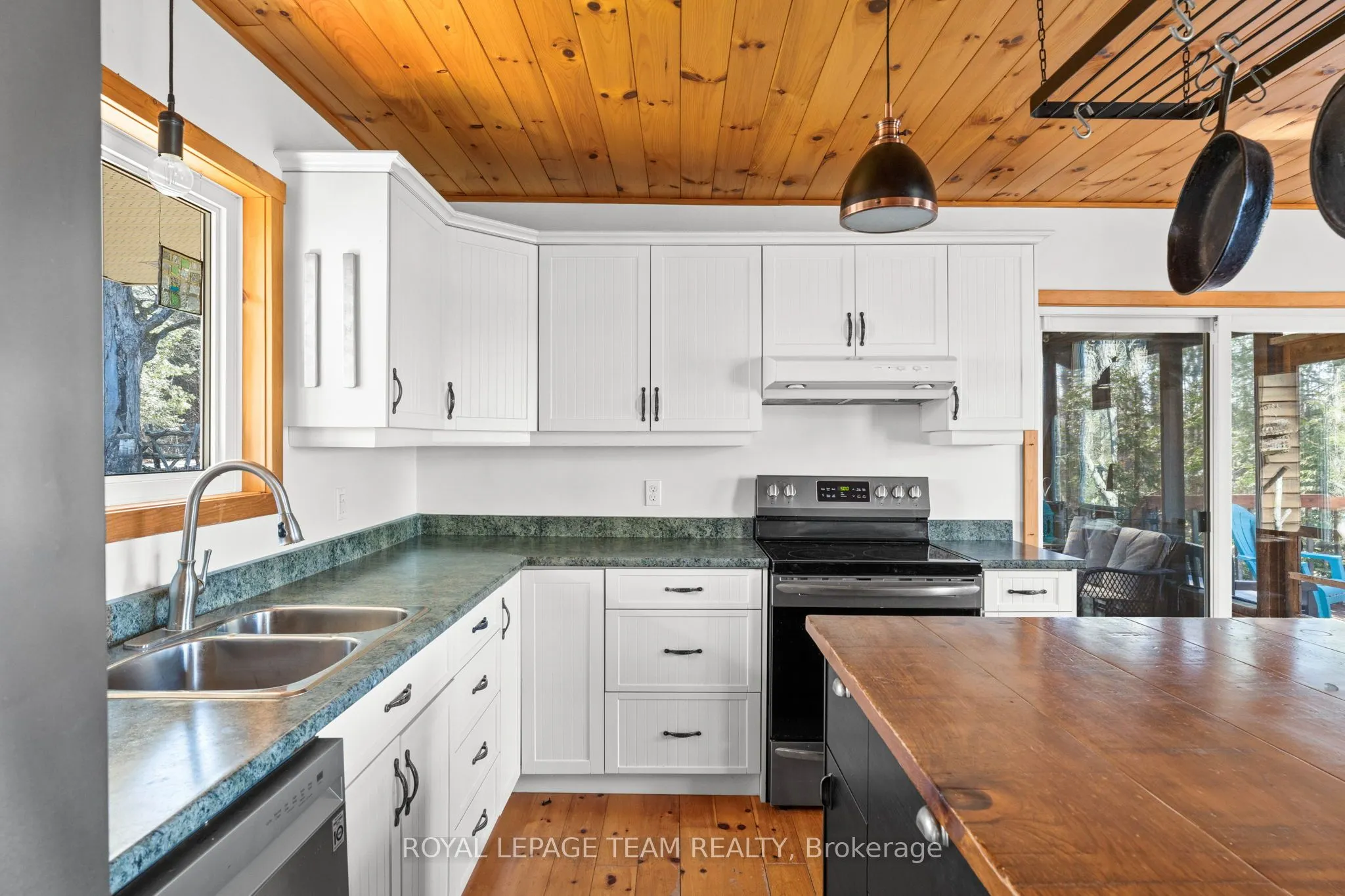 510 31a Clear Lake Lane