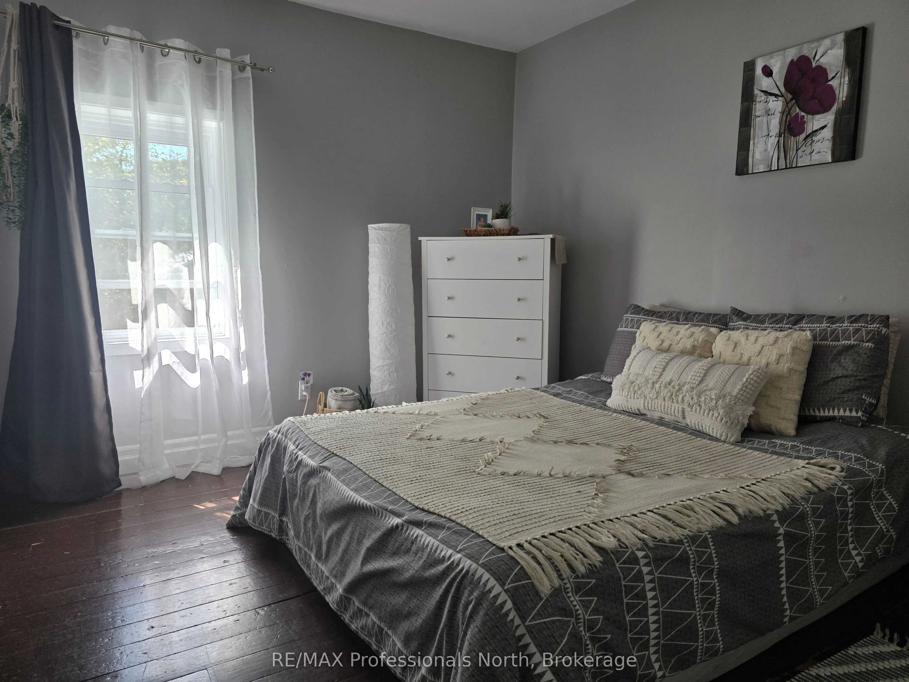 33-35 Pine Avenue