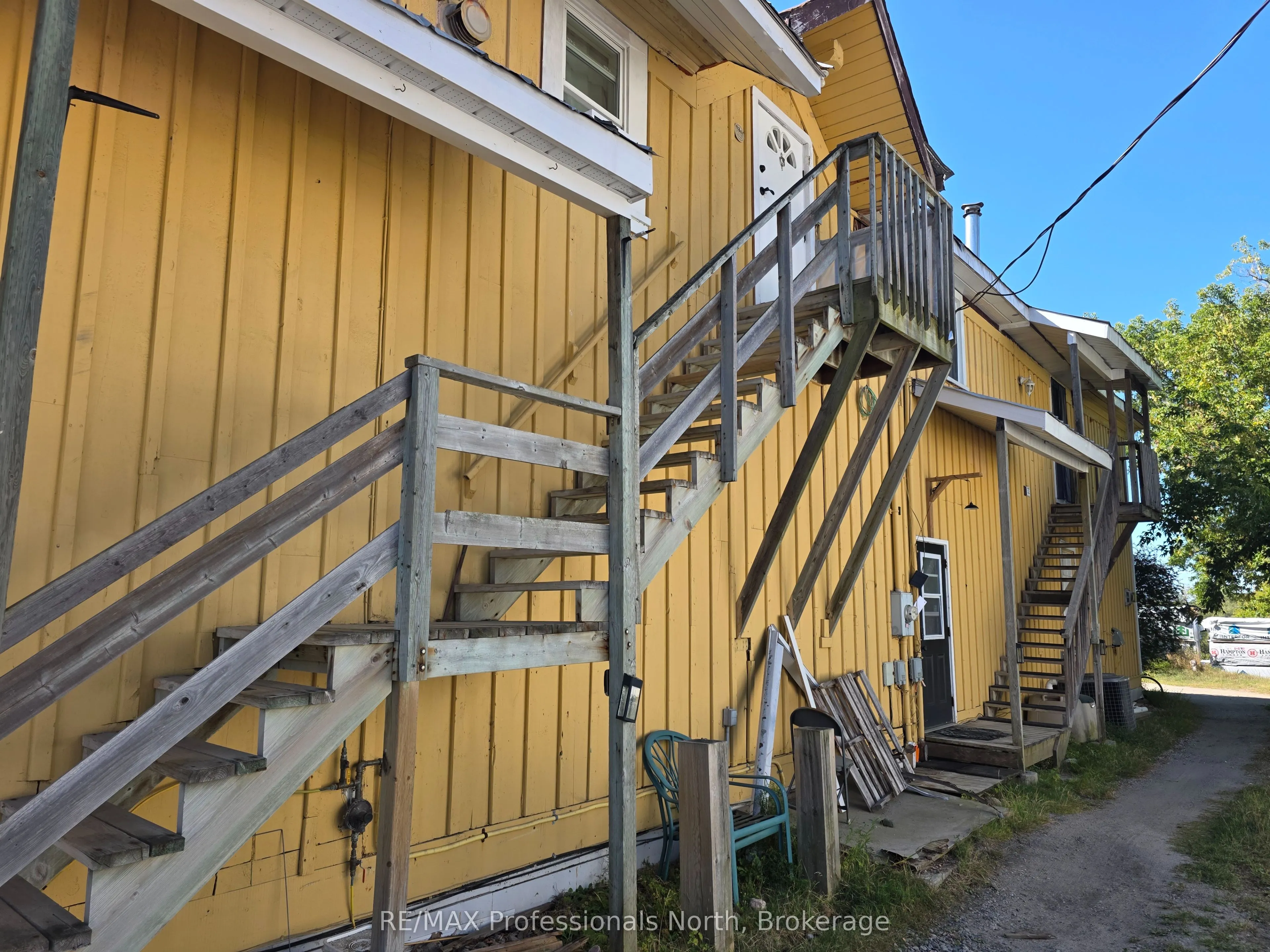 33-35 Pine Avenue