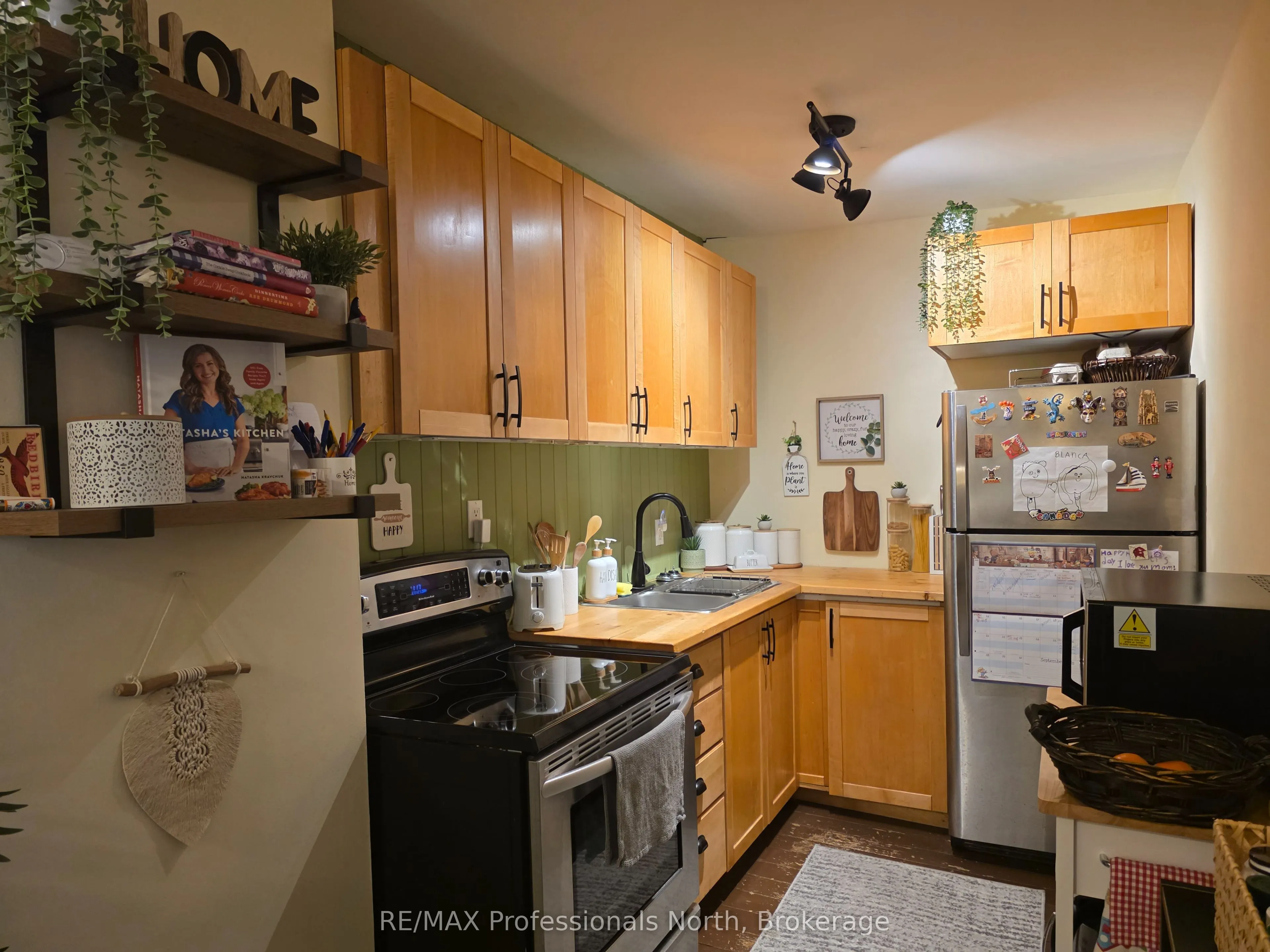 33-35 Pine Avenue