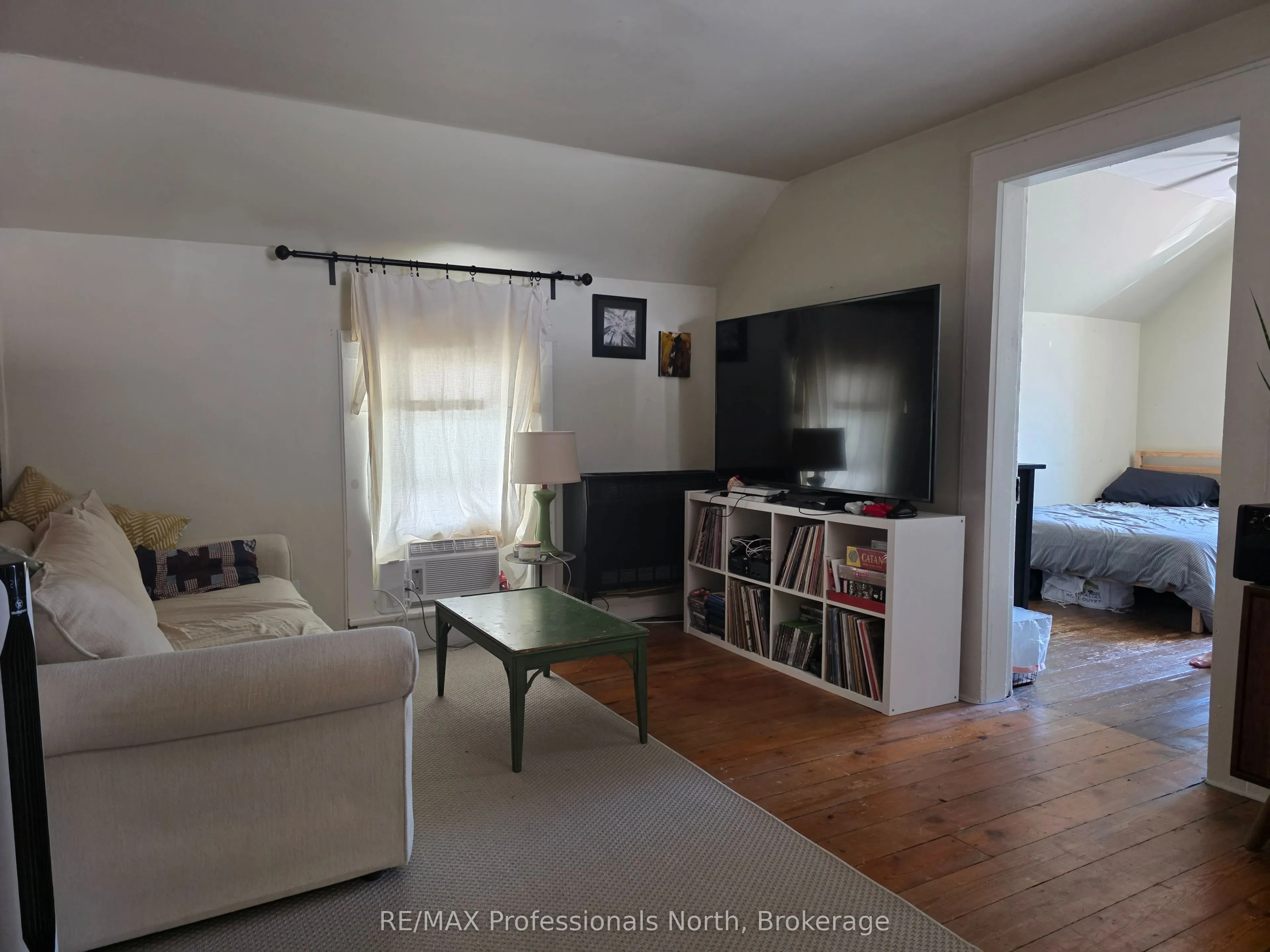 33-35 Pine Avenue