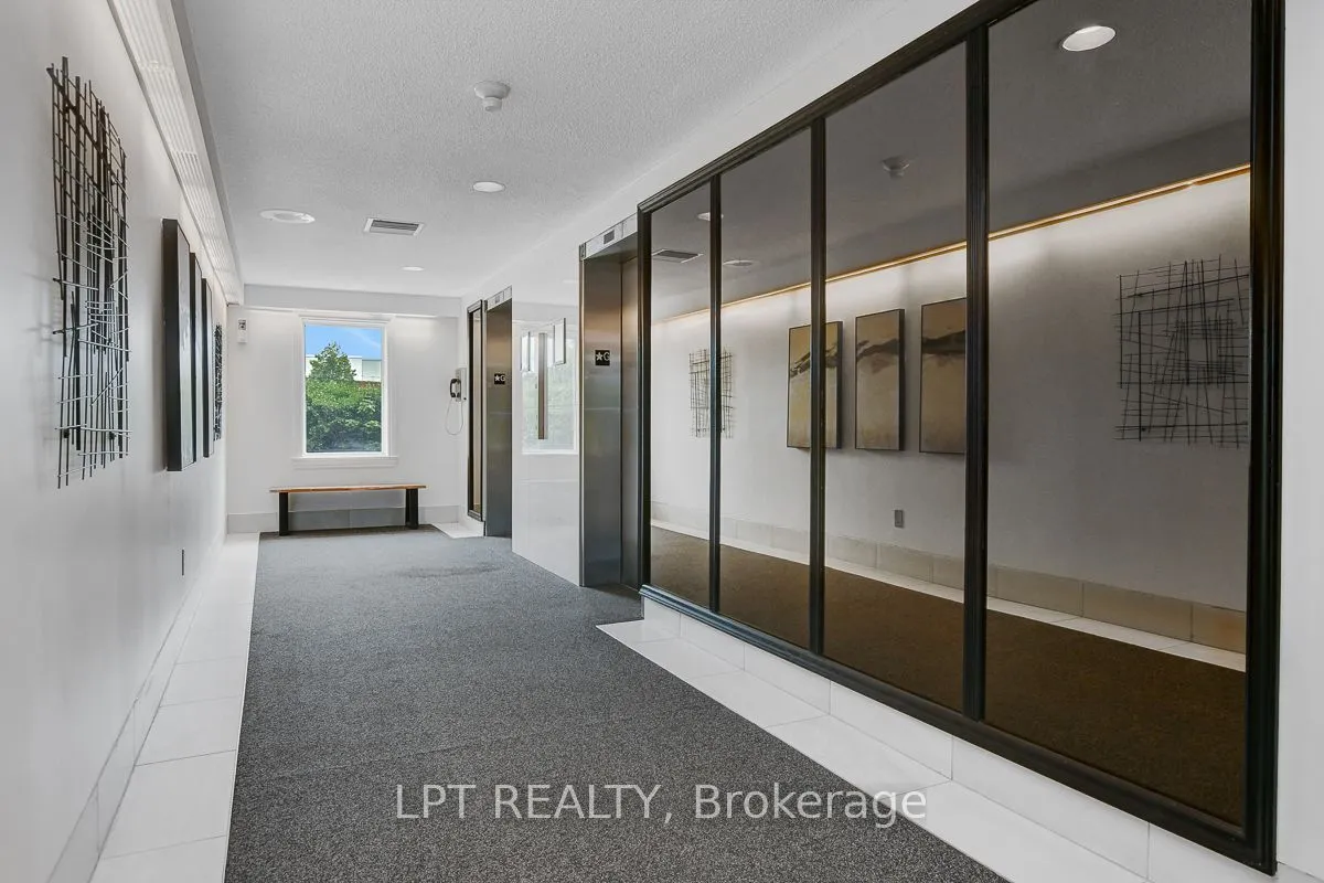 1100 Ambleside Drive, #807