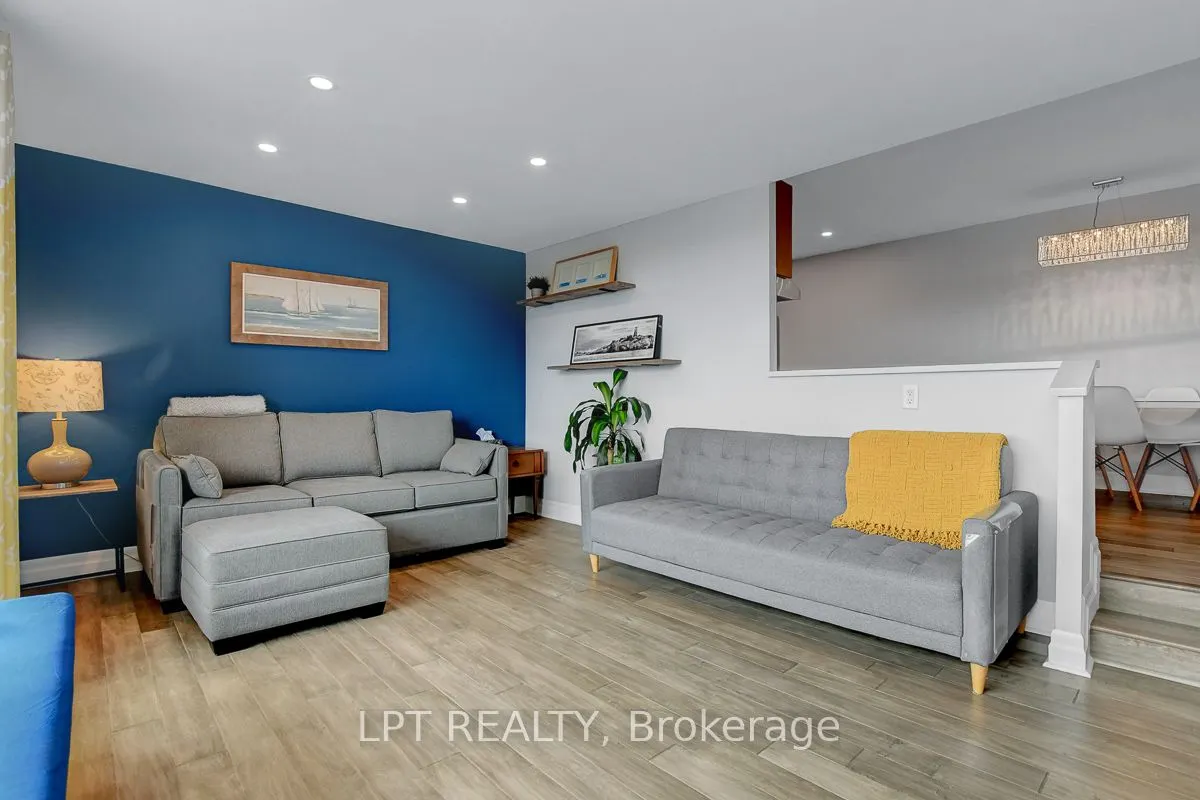 1100 Ambleside Drive, #807