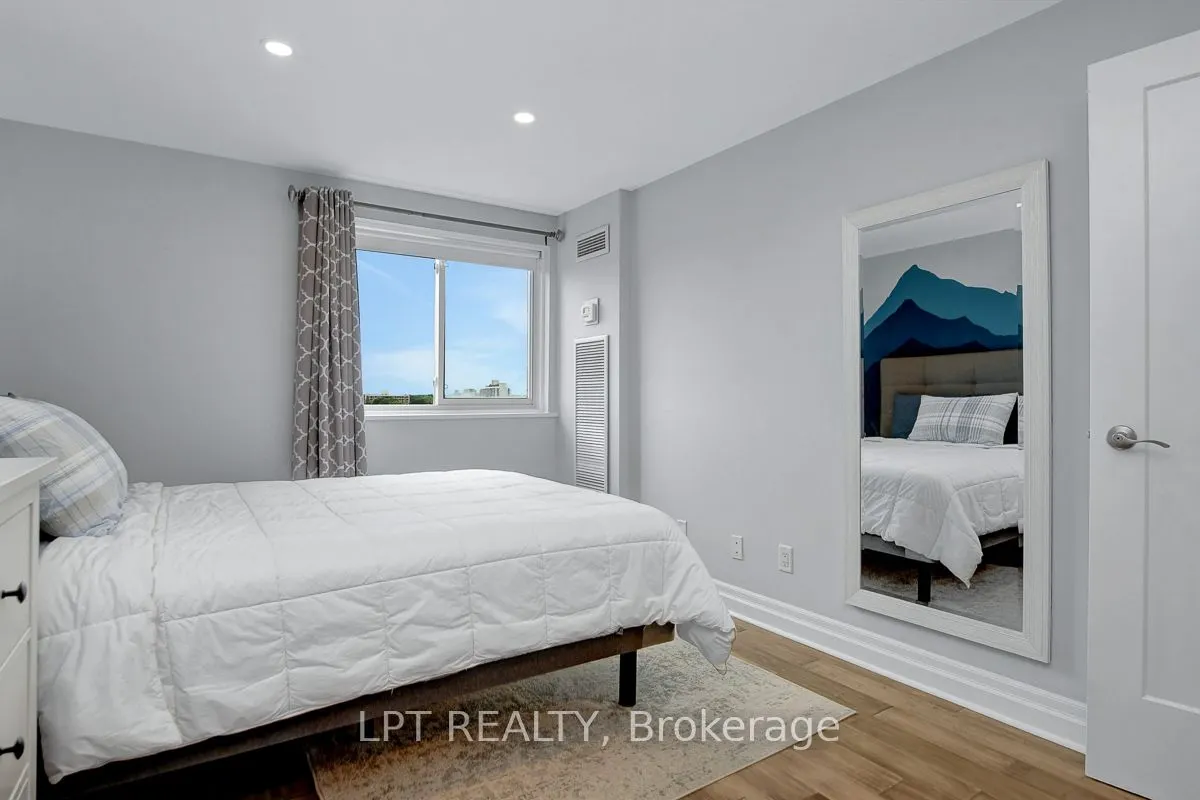 1100 Ambleside Drive, #807
