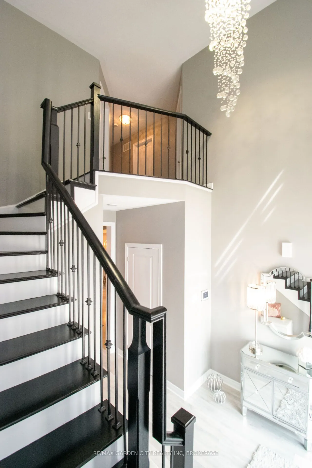 229 Shoreview Drive