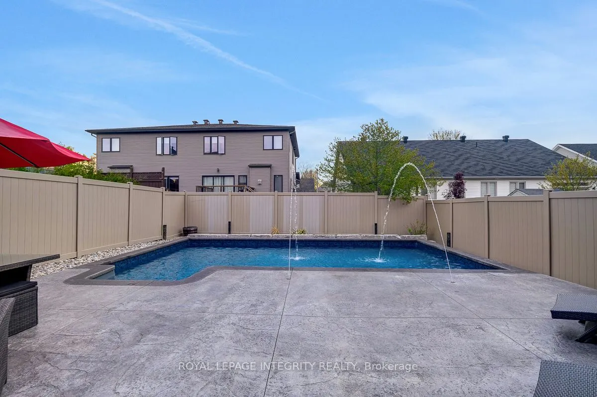 547 Parade Drive