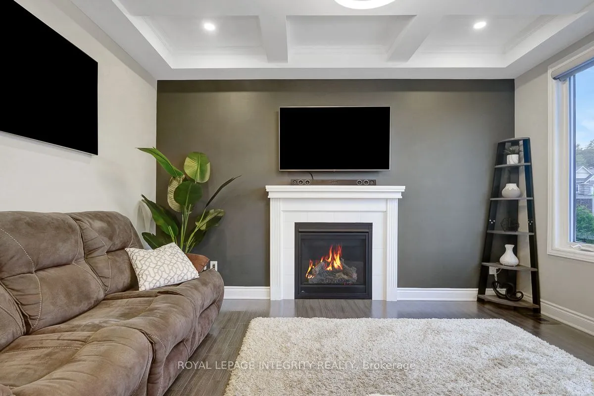 547 Parade Drive