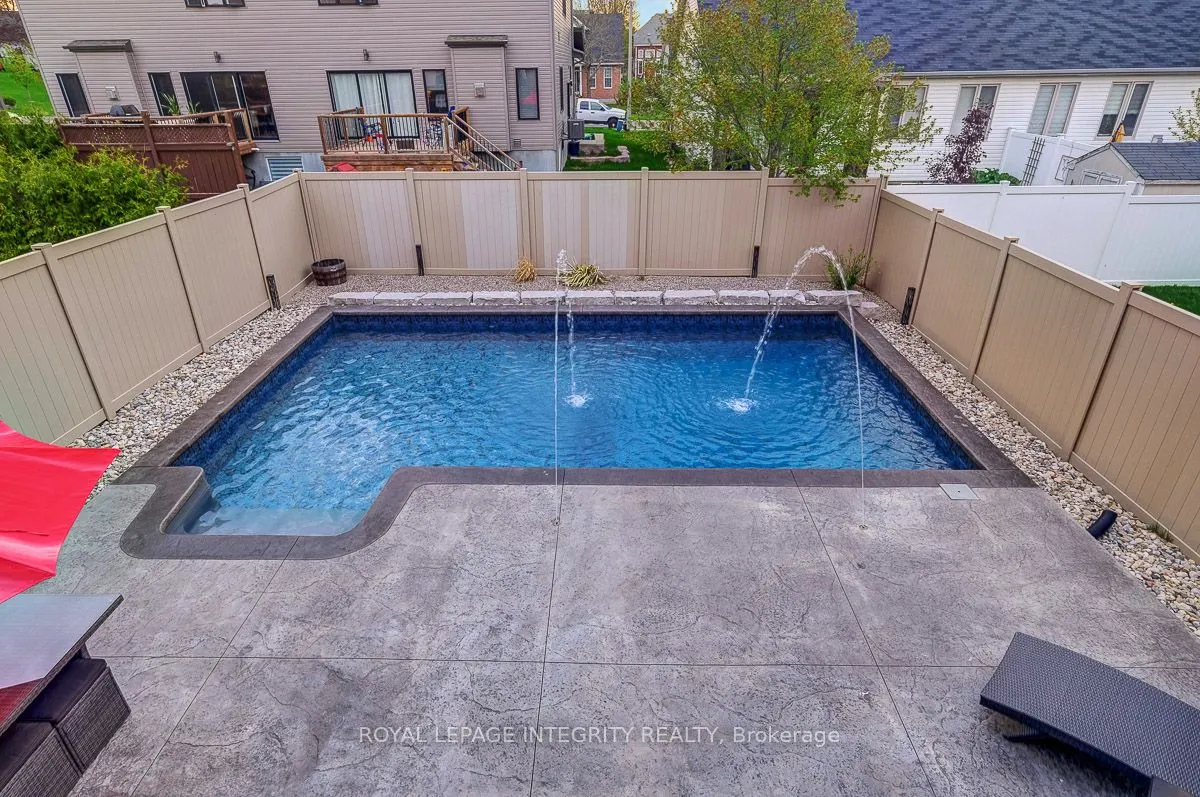 547 Parade Drive
