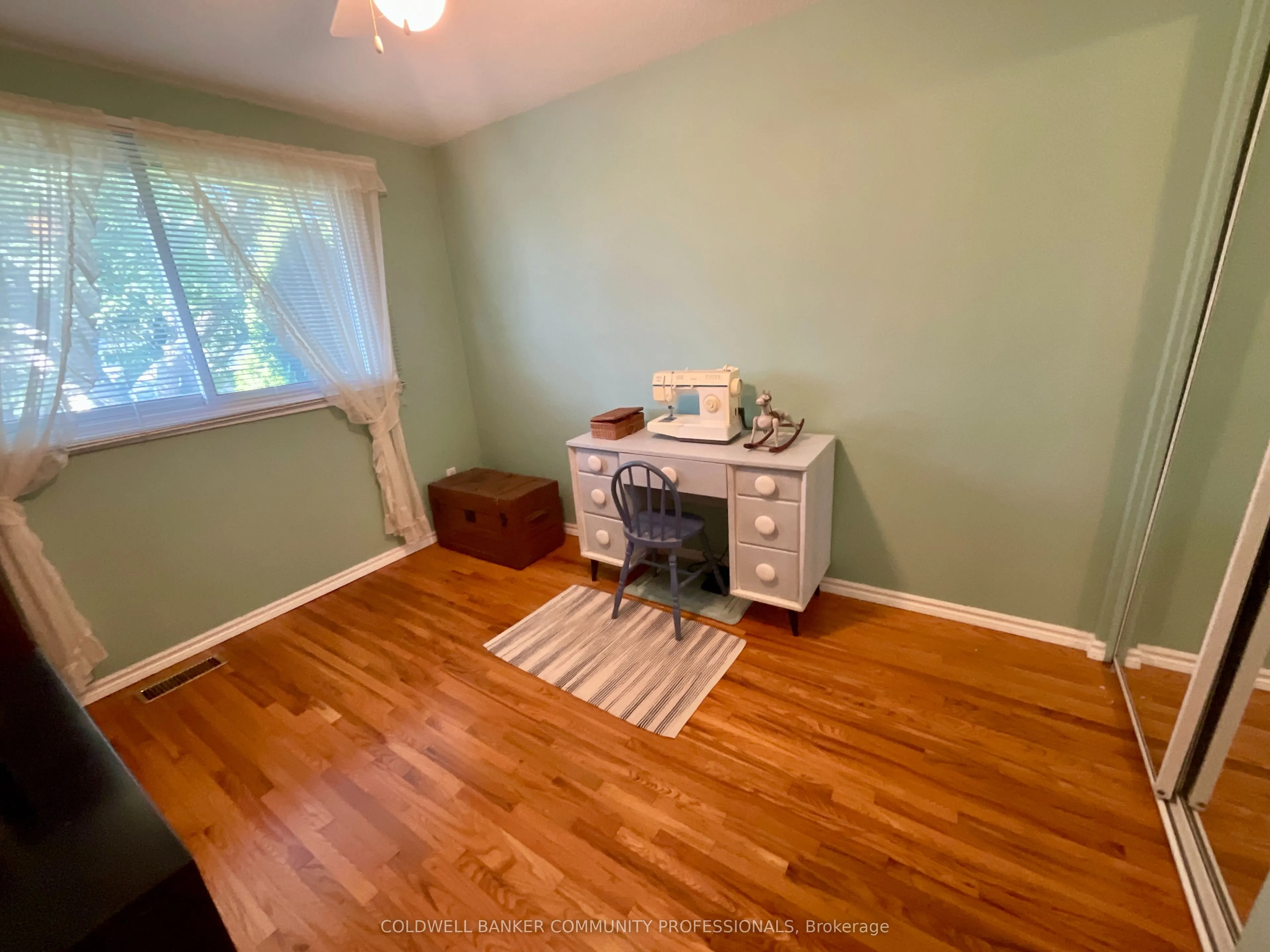 4 Rosanne Crescent, #4