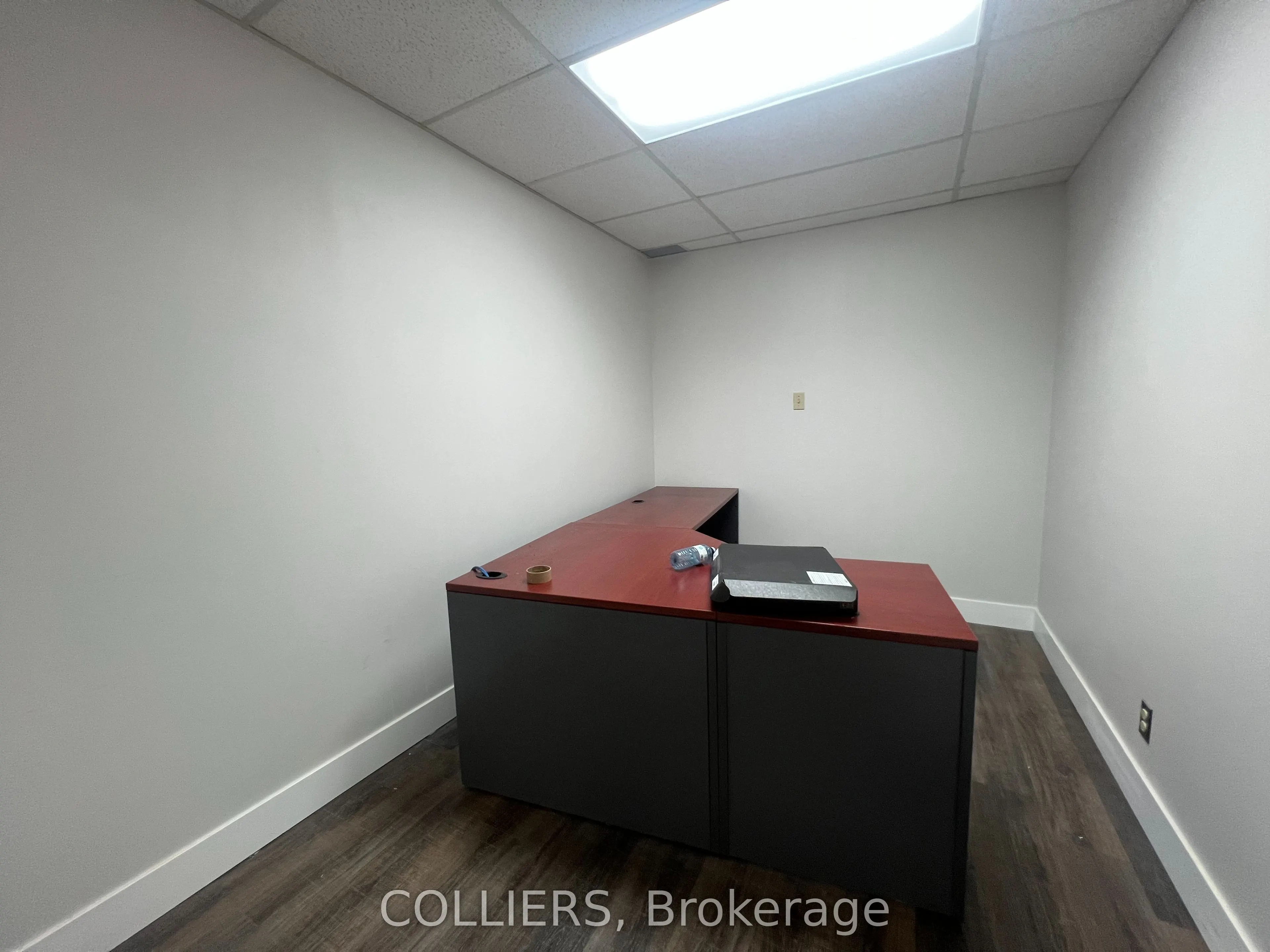 42 King Street E, #2