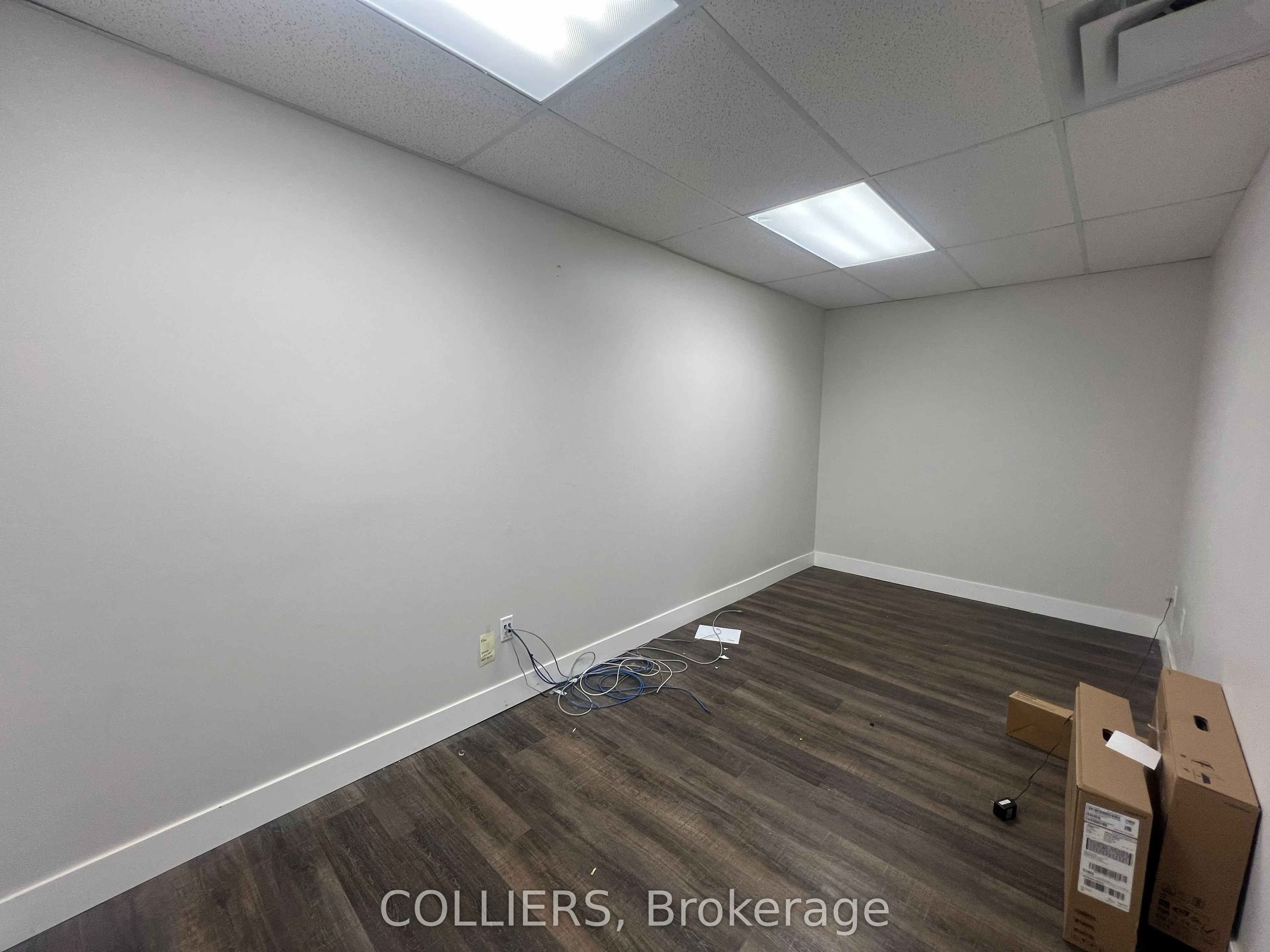 42 King Street E, #2